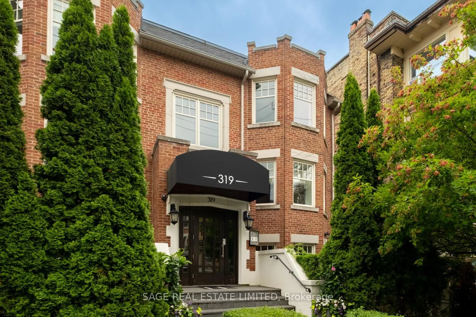 319 Lonsdale Road #3D