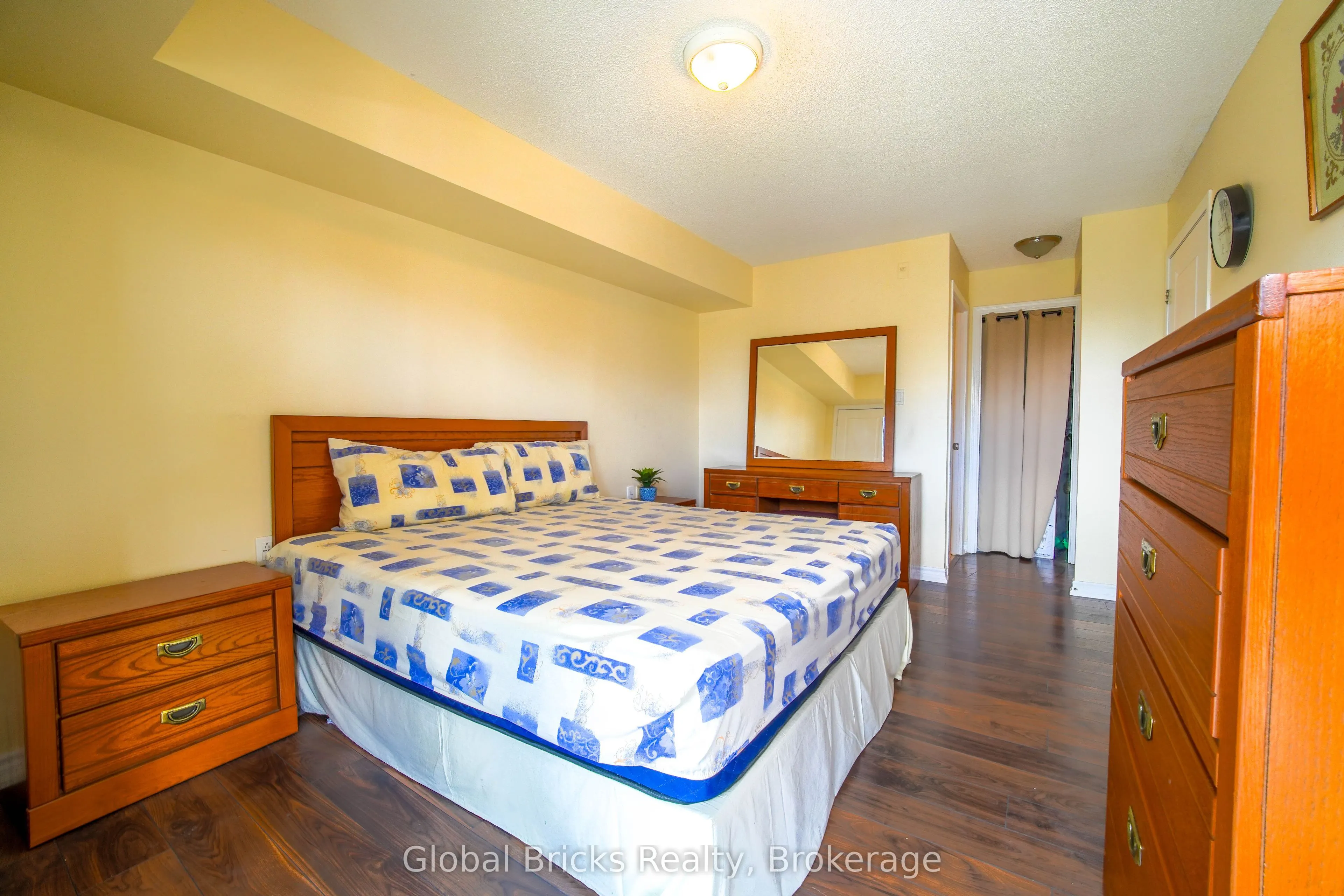 872 Sheppard Avenue W #308