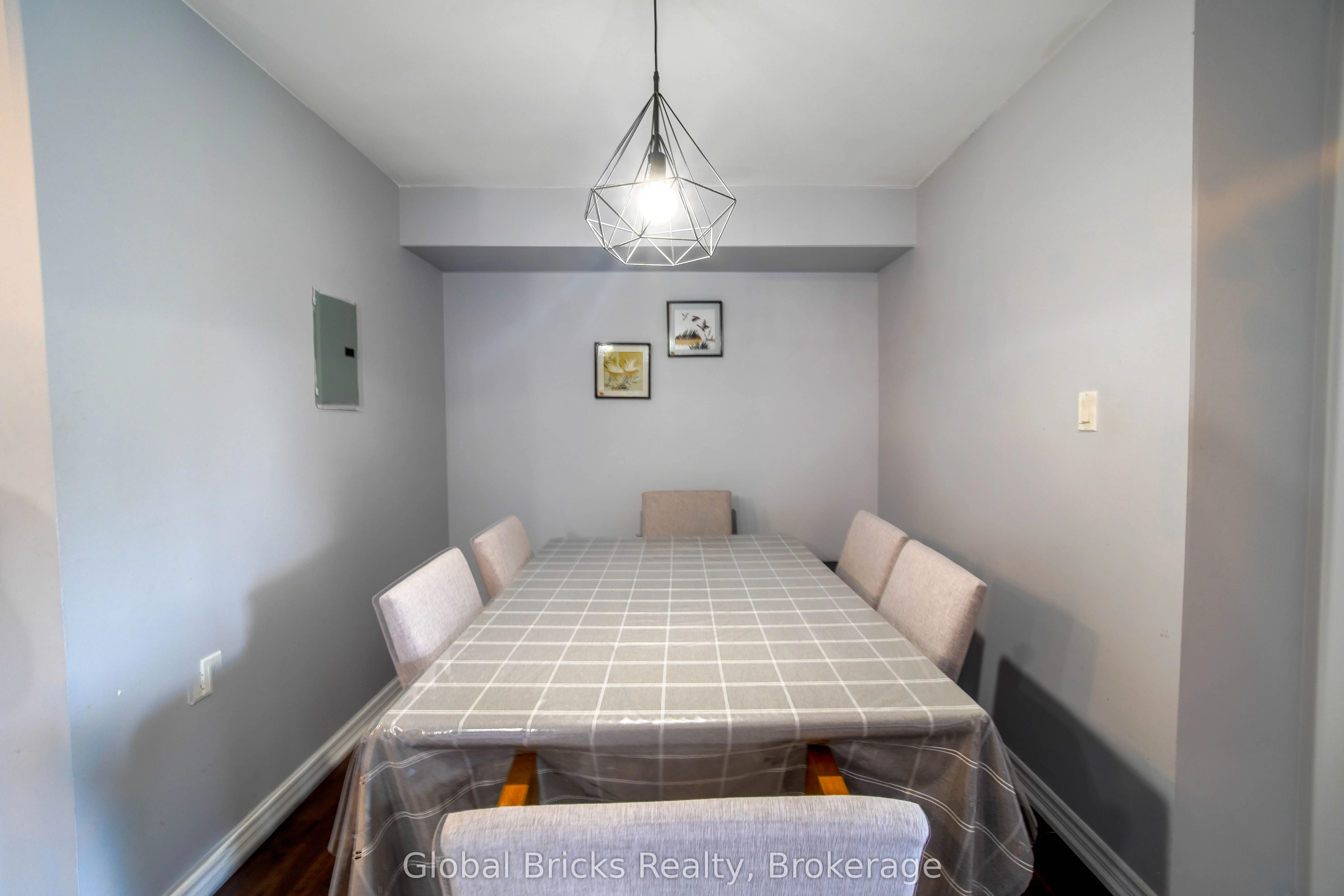 872 Sheppard Avenue W #308