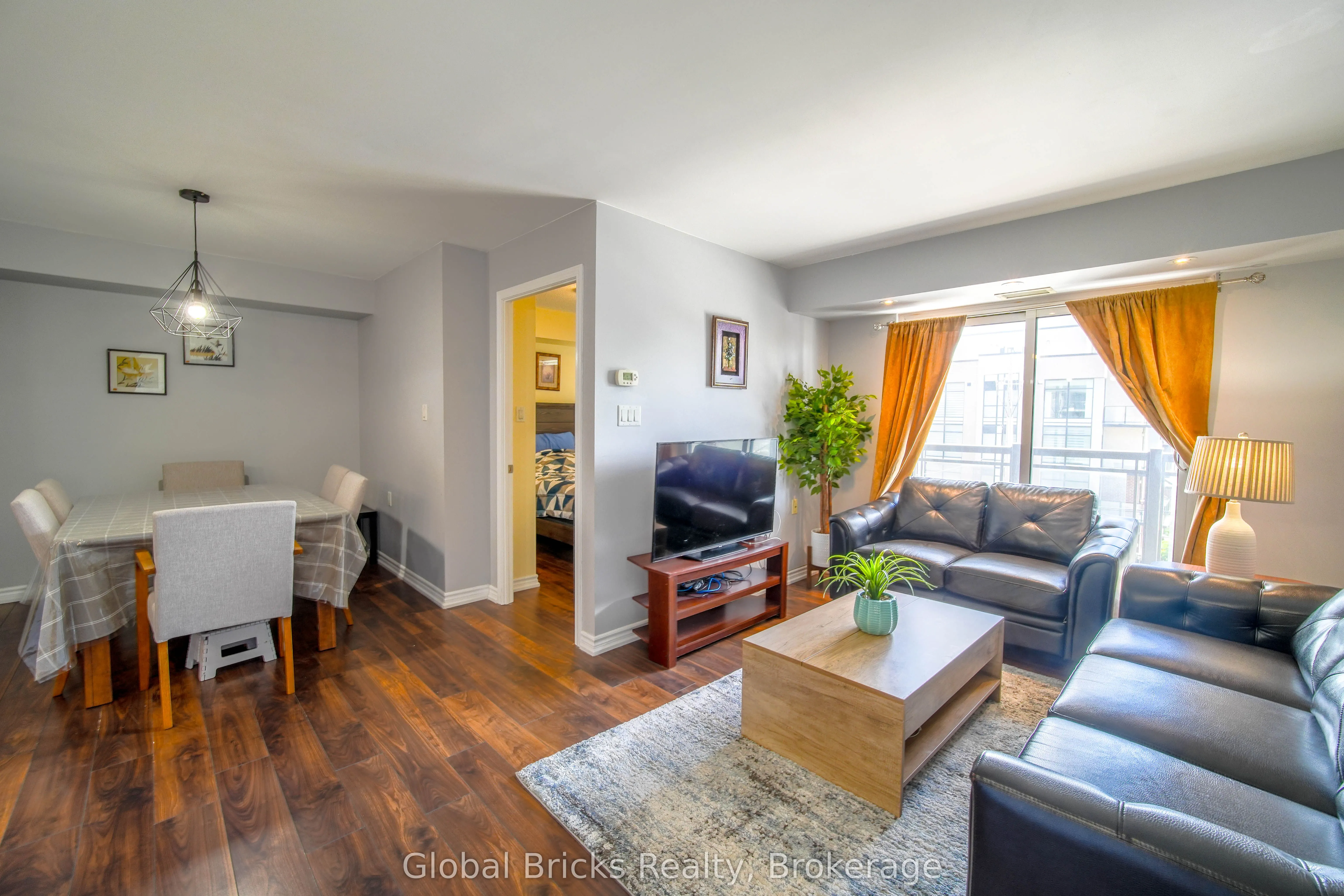 872 Sheppard Avenue W #308