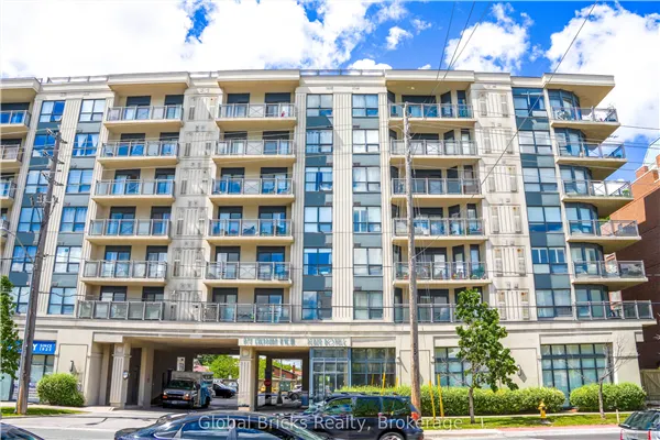872 Sheppard Avenue W
