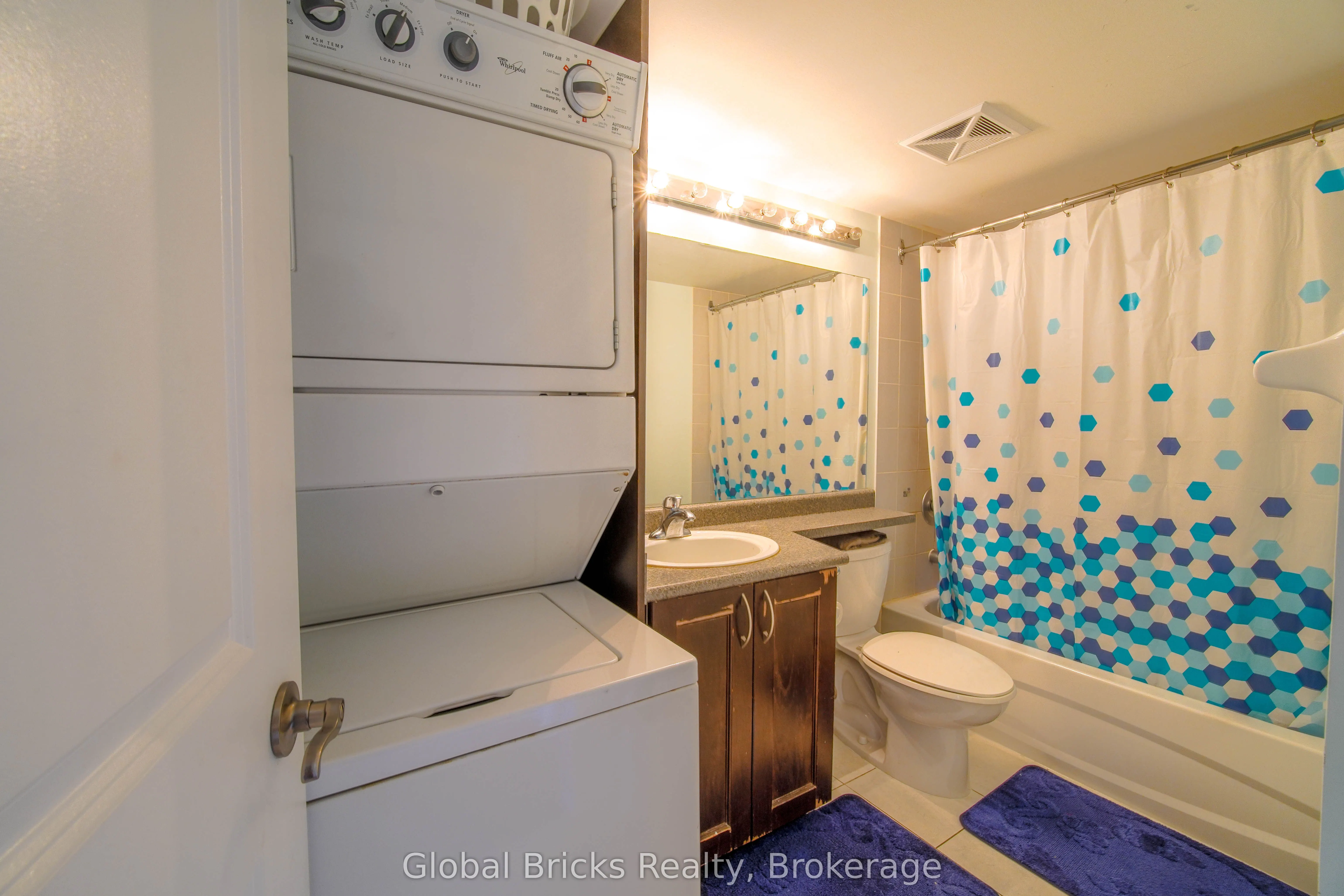 872 Sheppard Avenue W #308
