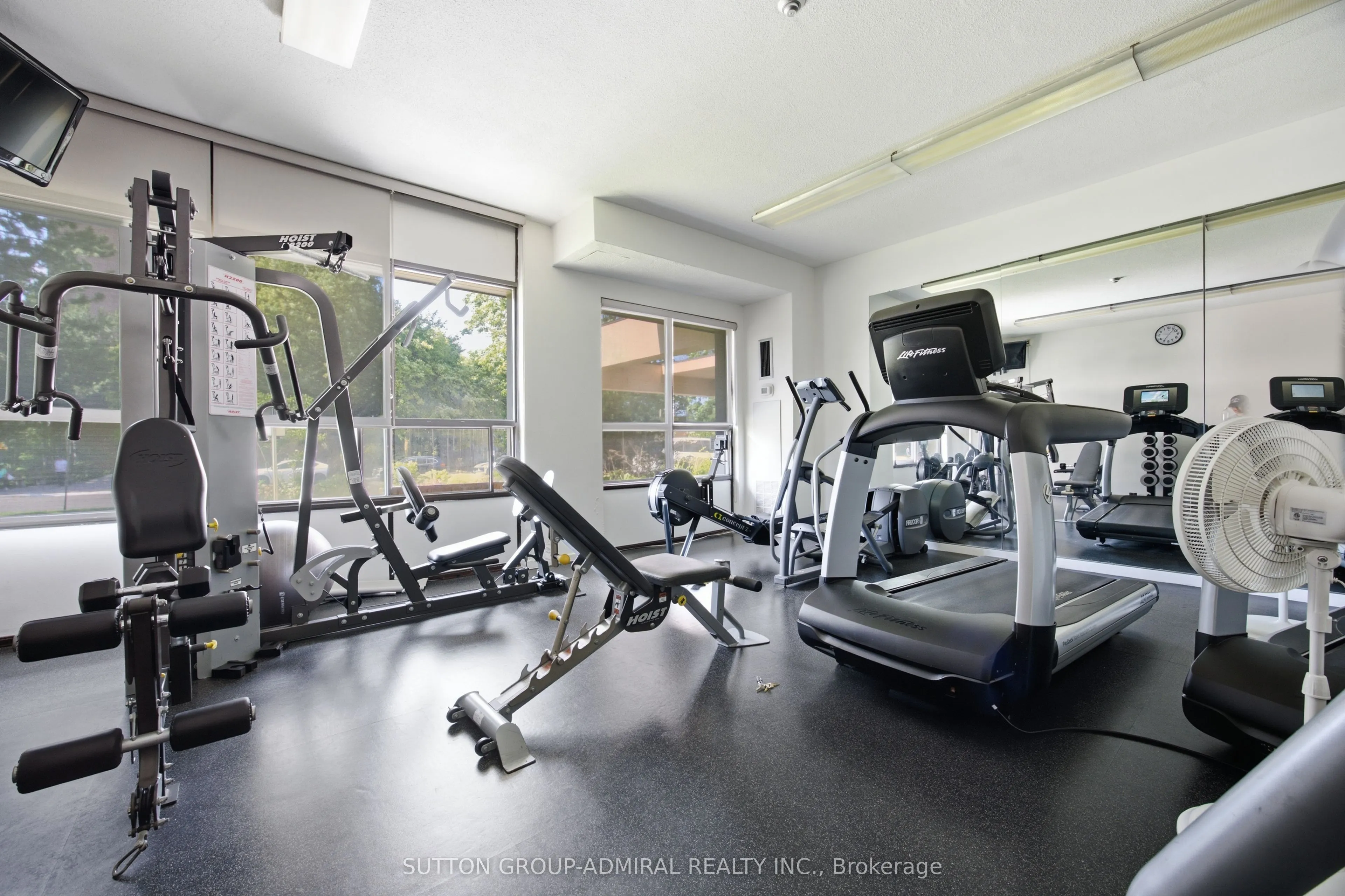 100 Canyon Avenue #404