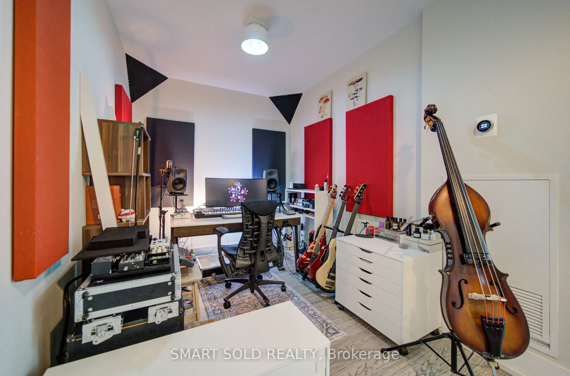 39 Queens Quay E #436