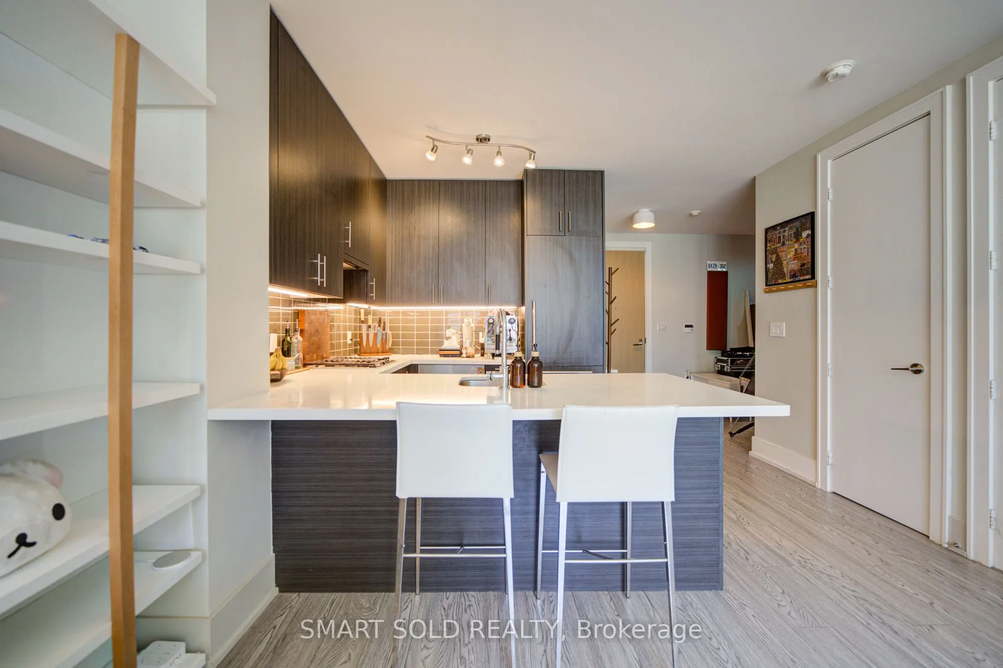 39 Queens Quay E #436