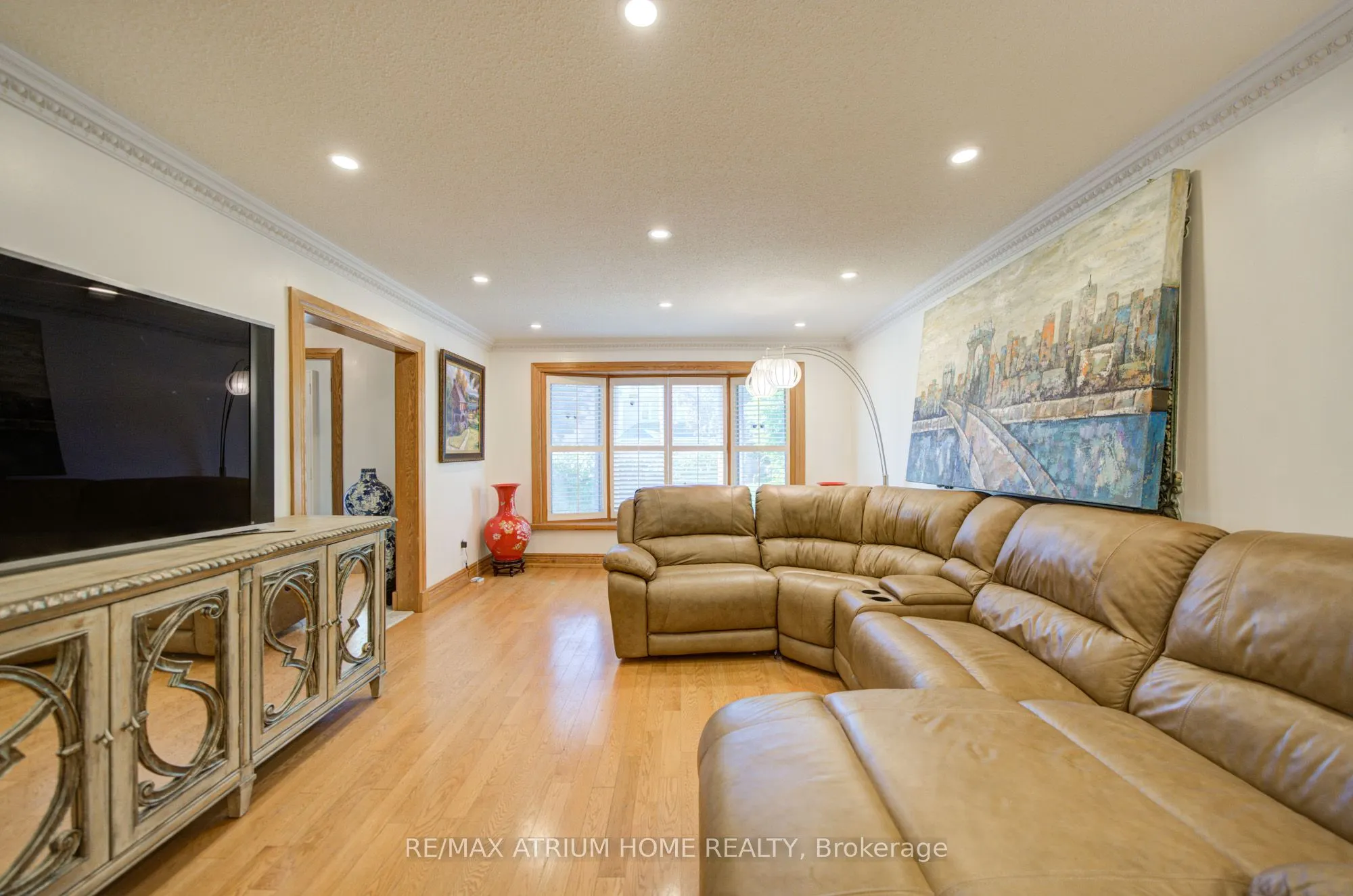 8 Patrick Boulevard