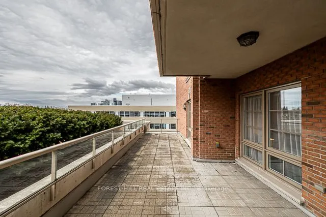 20 Burkebrook Place #502