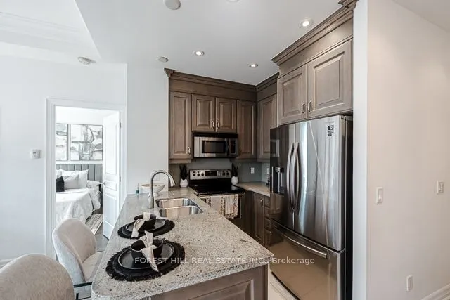 20 Burkebrook Place #502