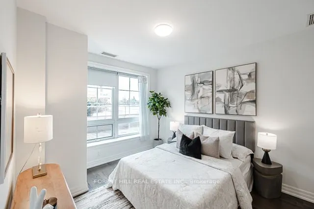 20 Burkebrook Place #502