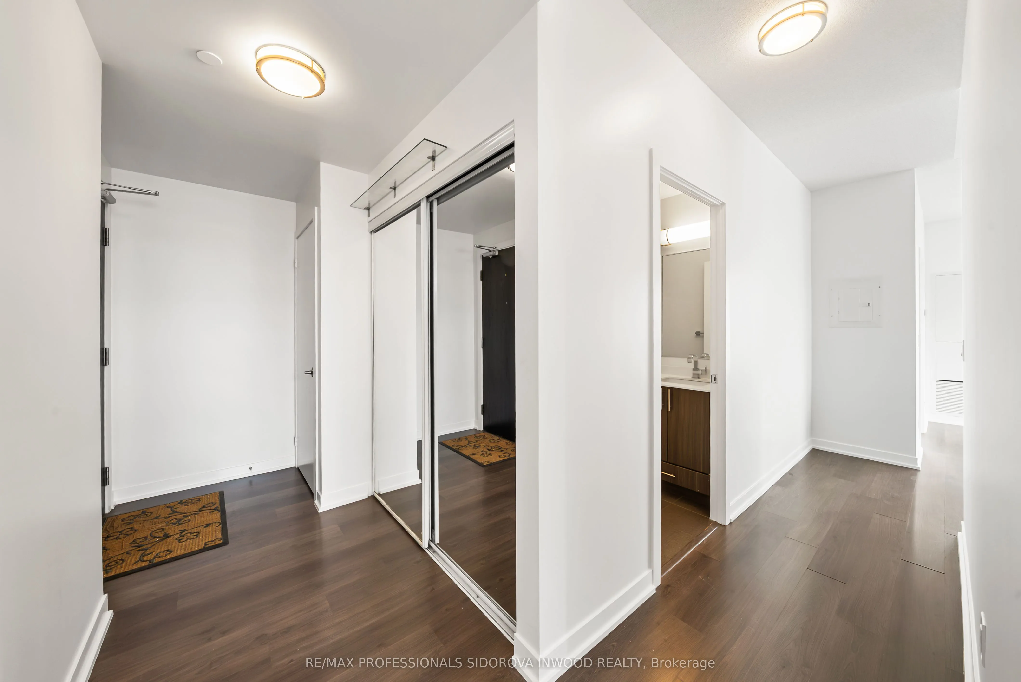 225 Sackville Street #703