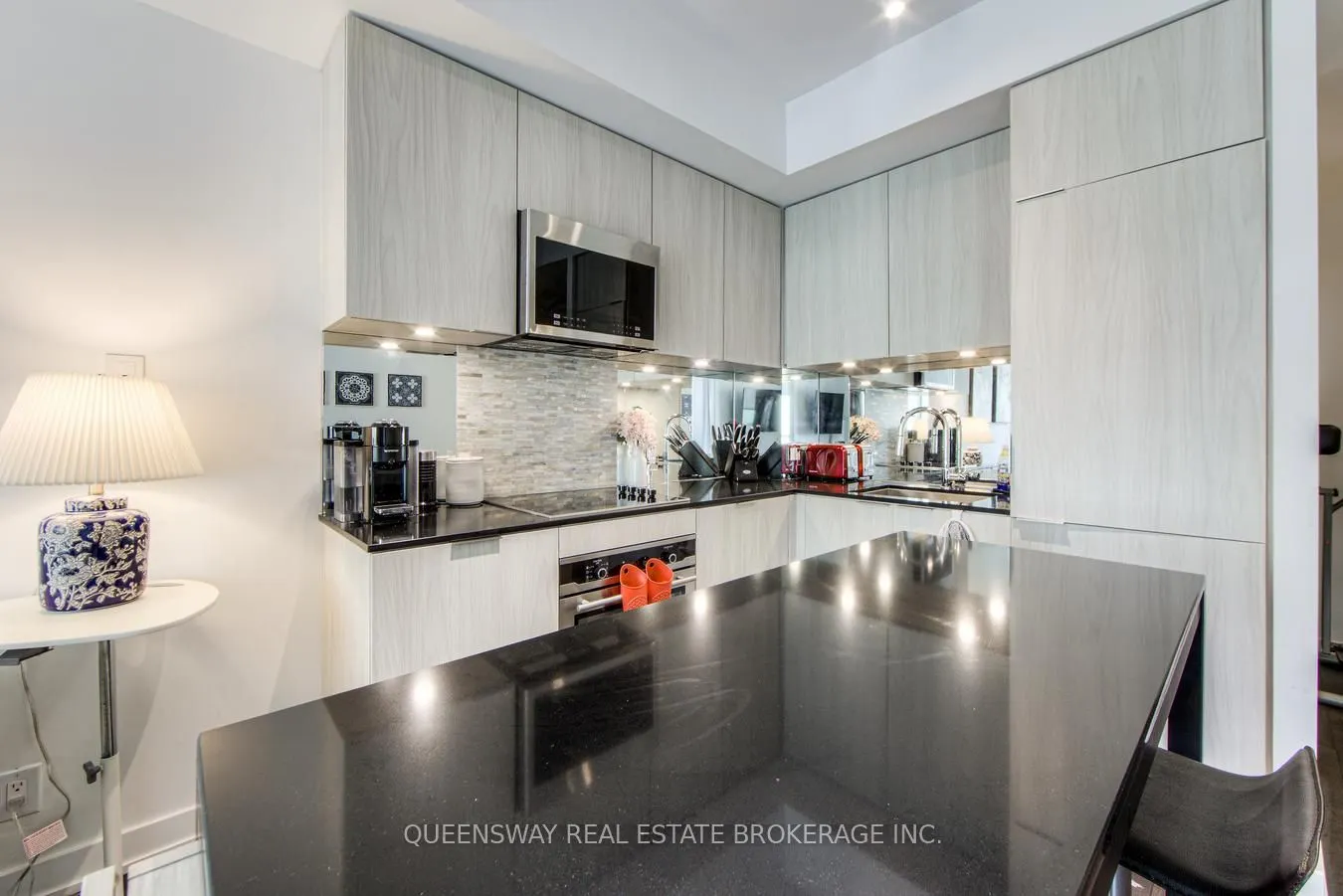 609 Avenue Road #1410