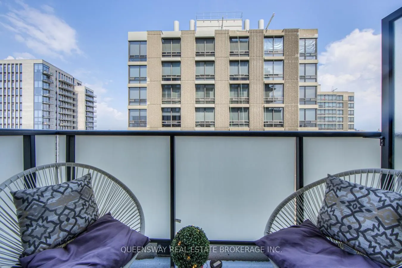 609 Avenue Road #1410