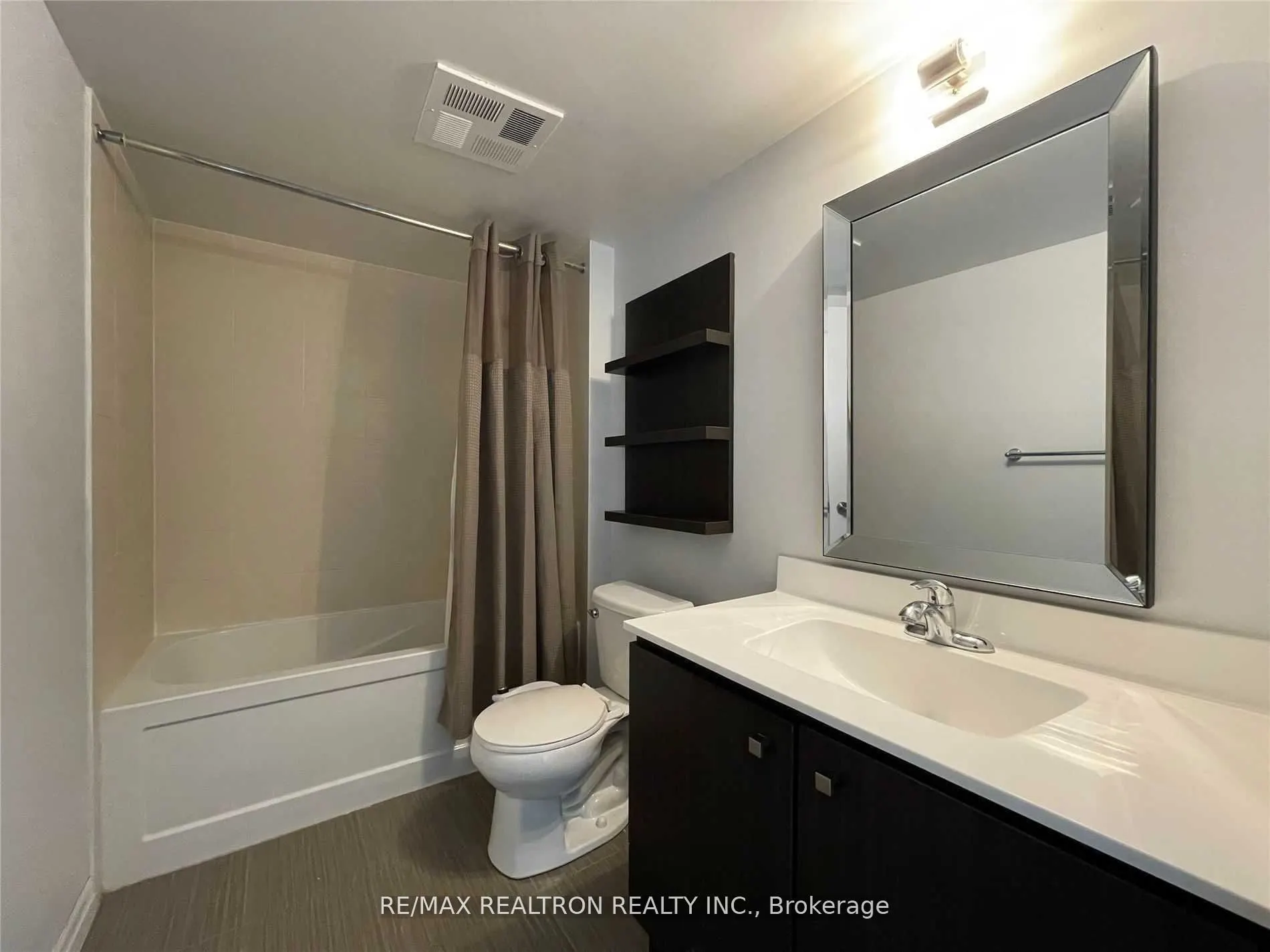 2015 Sheppard Avenue E #2406