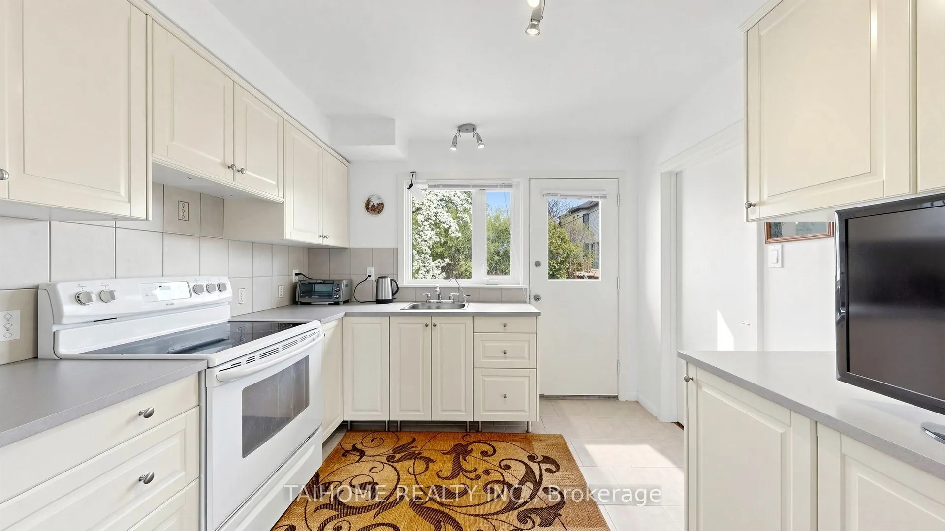 72 Bowerbank Drive