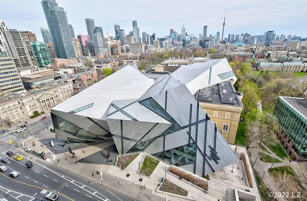 200 Bloor Street W #1601