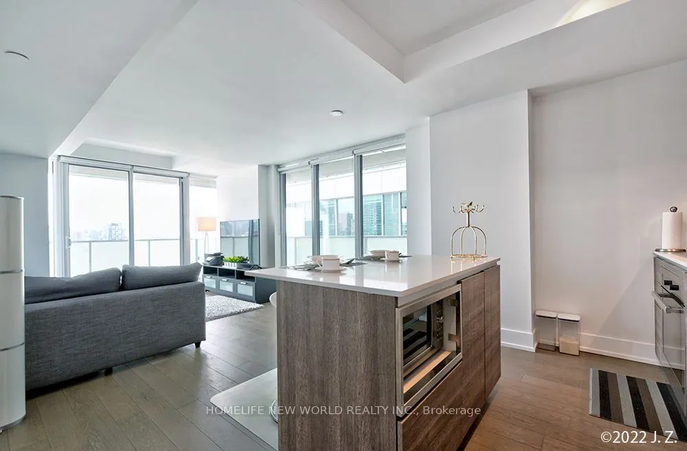 200 Bloor Street W #1601