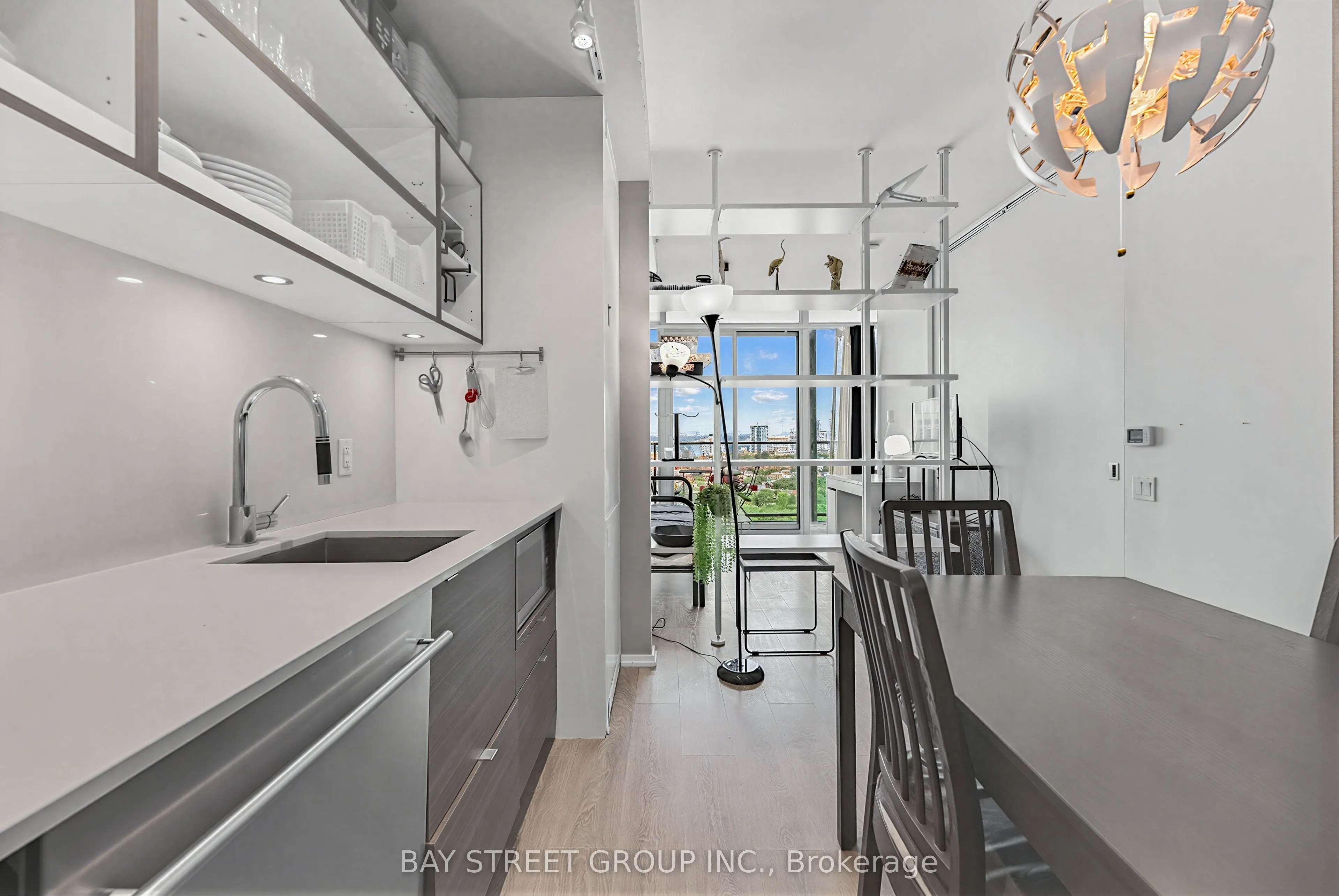 125 Peter Street #1803