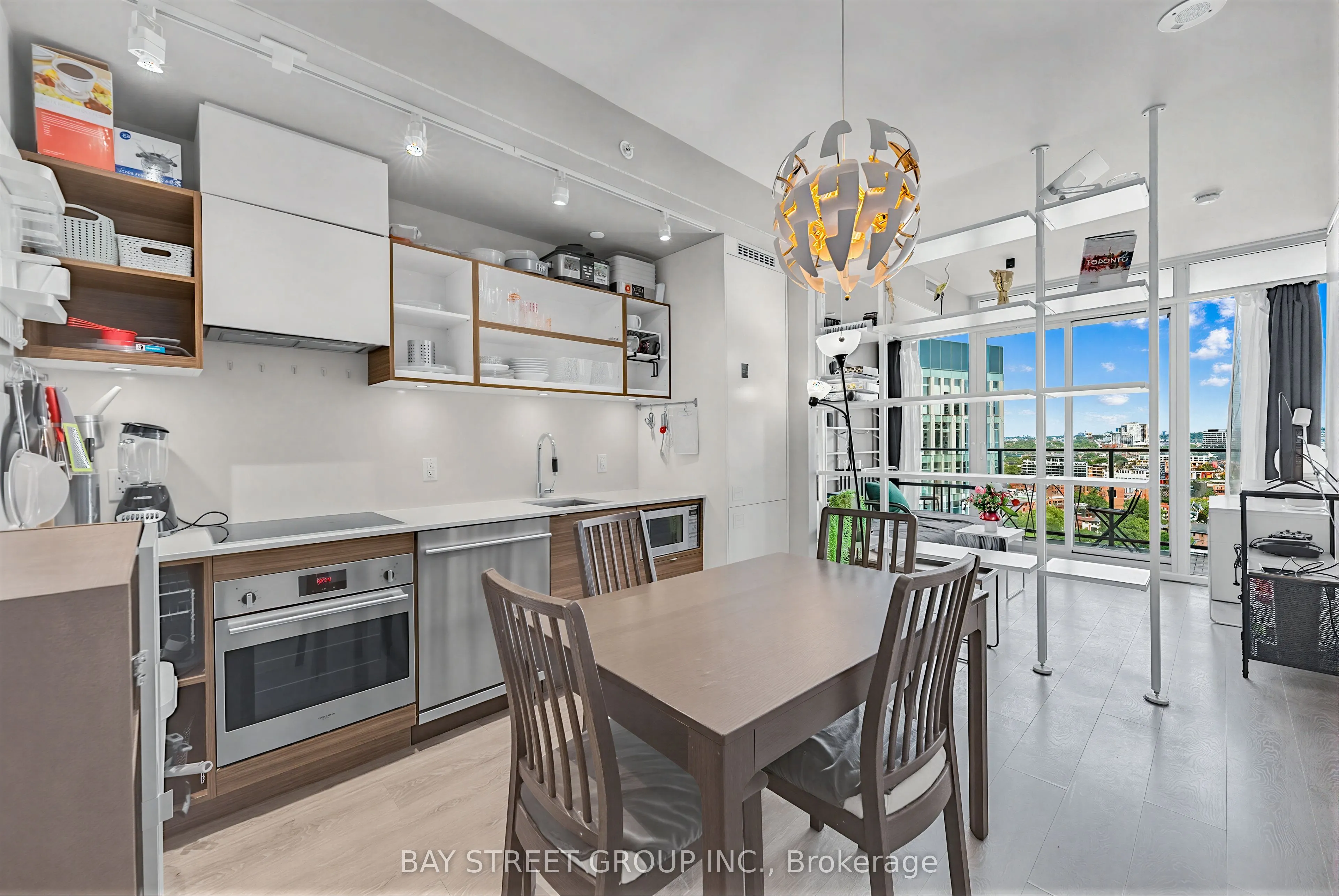 125 Peter Street #1803