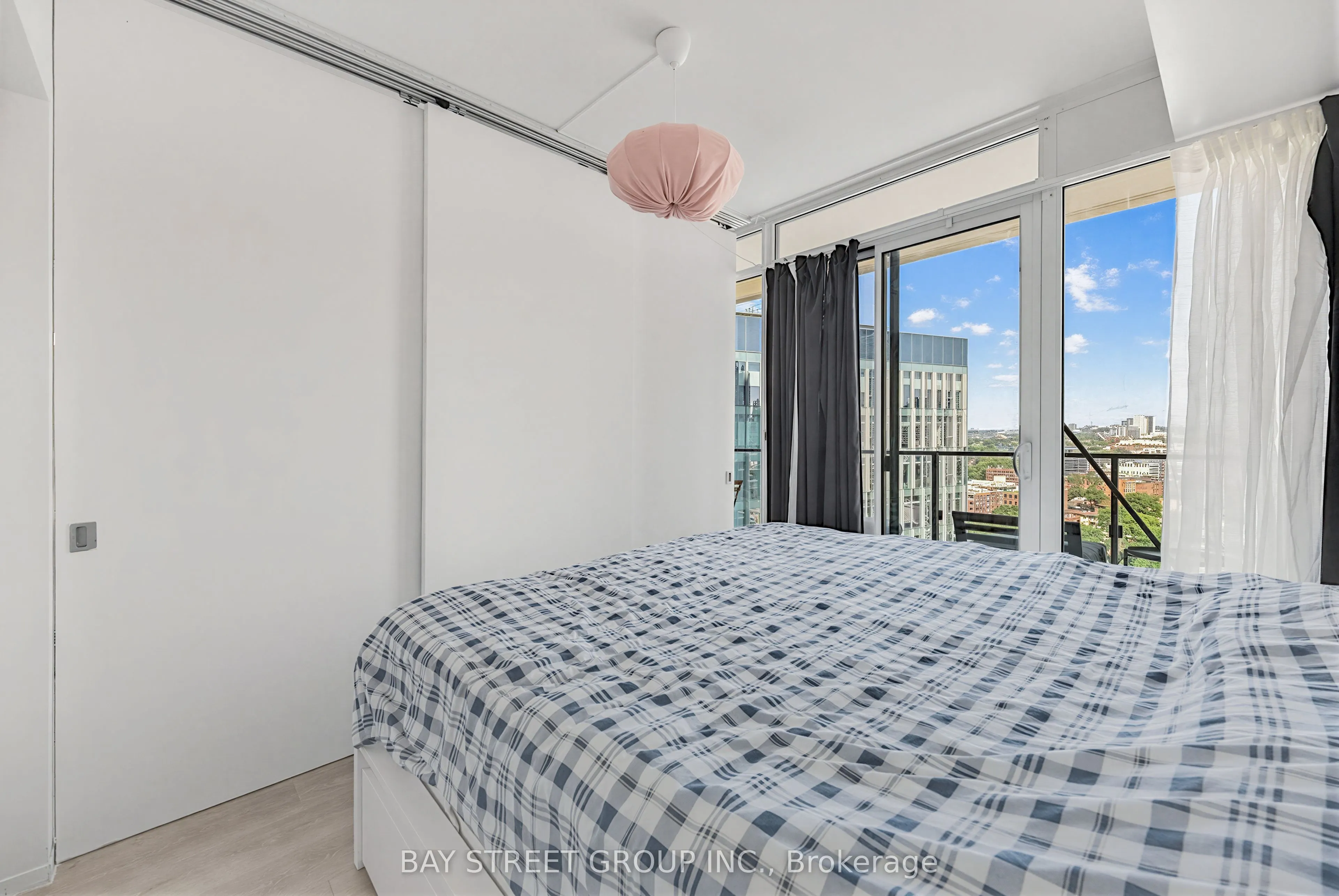 125 Peter Street #1803
