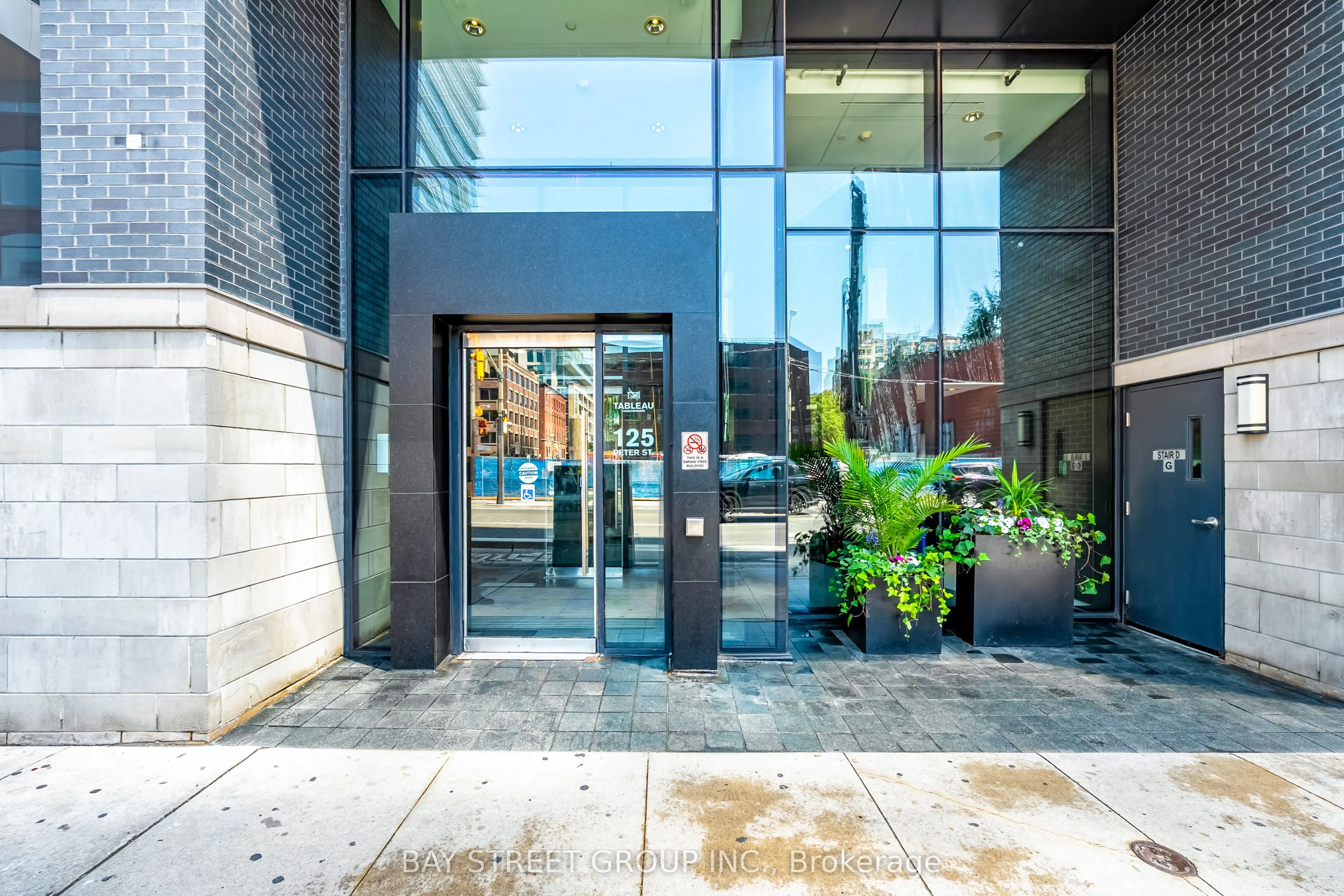 125 Peter Street #1803