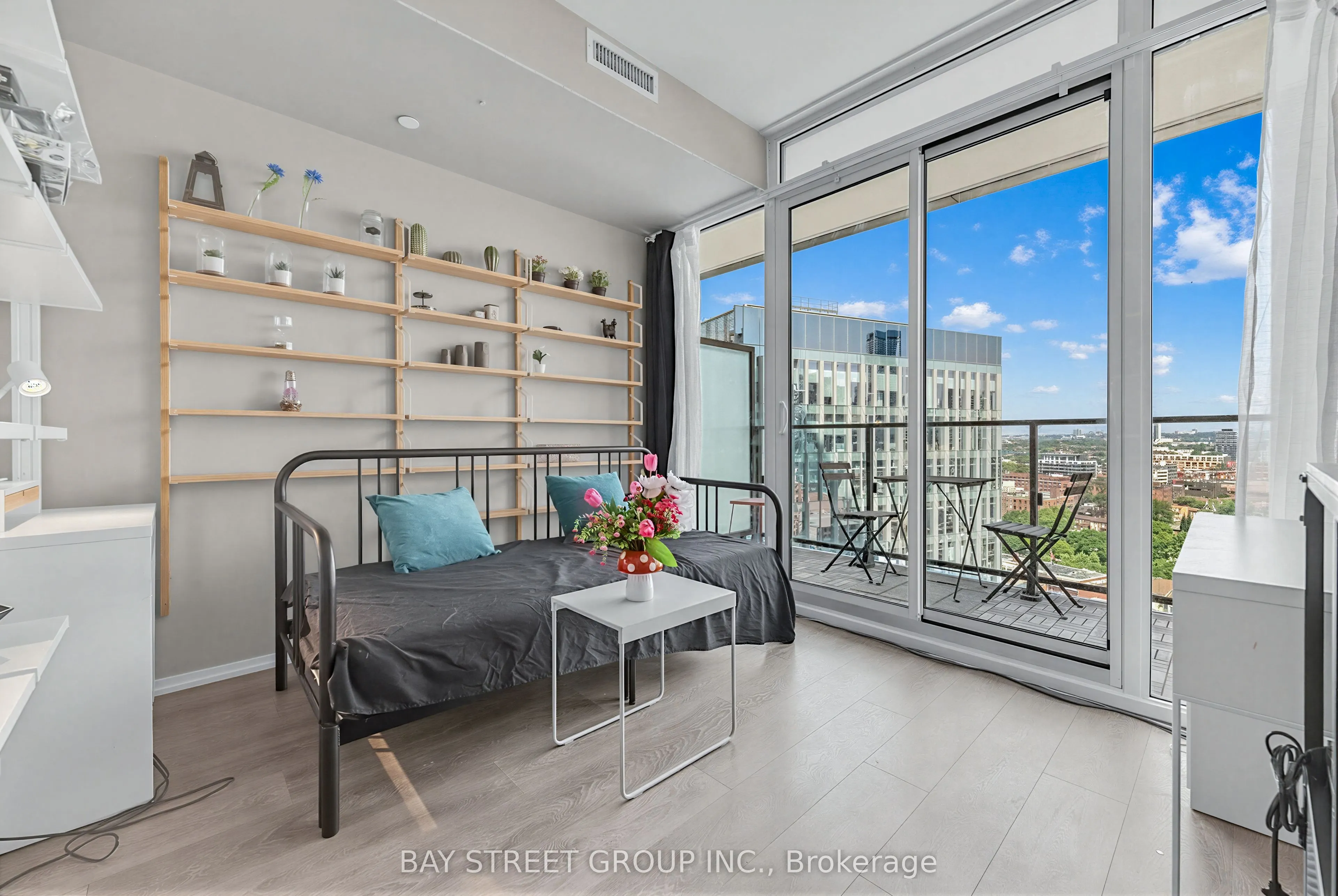 125 Peter Street #1803