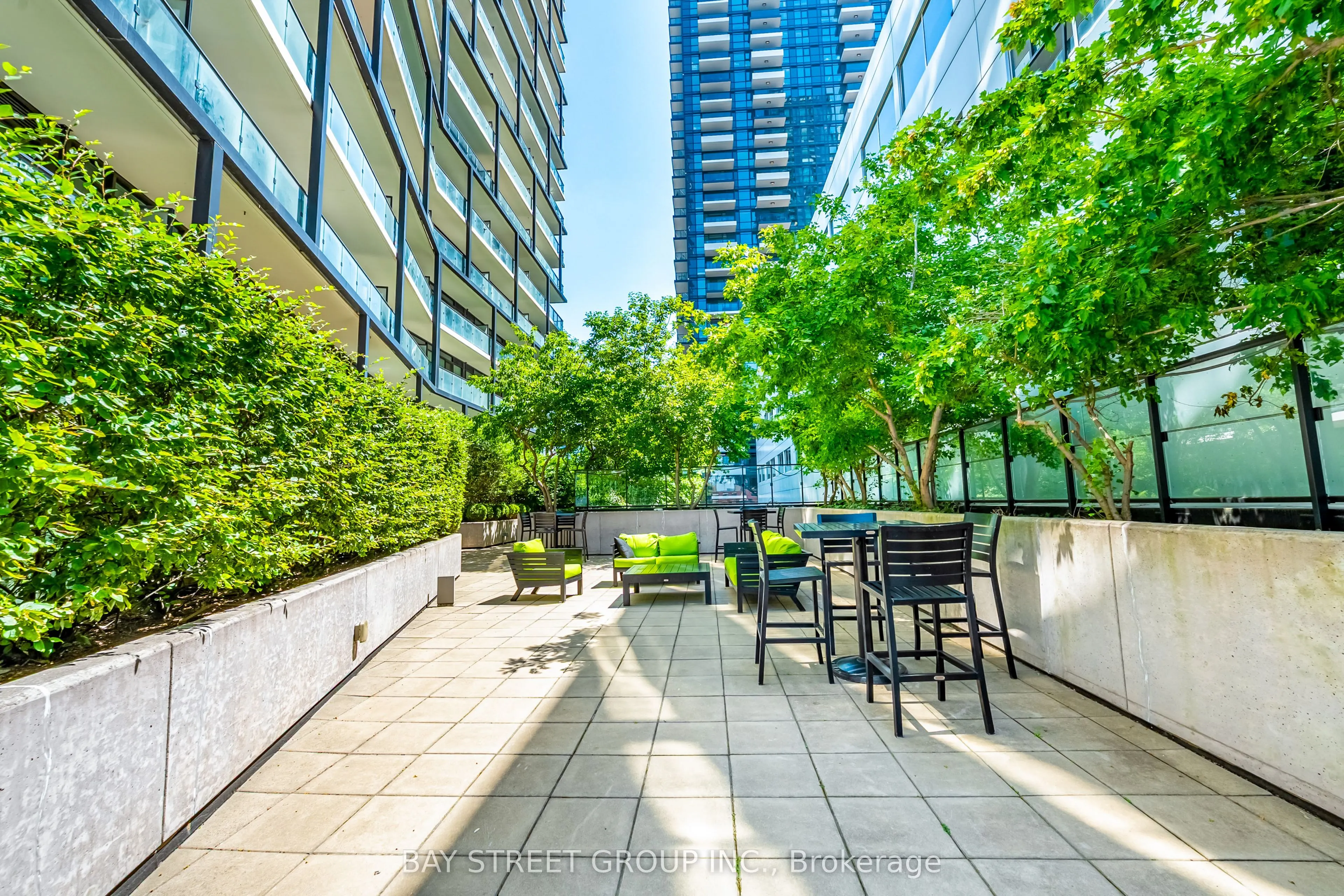 125 Peter Street #1803