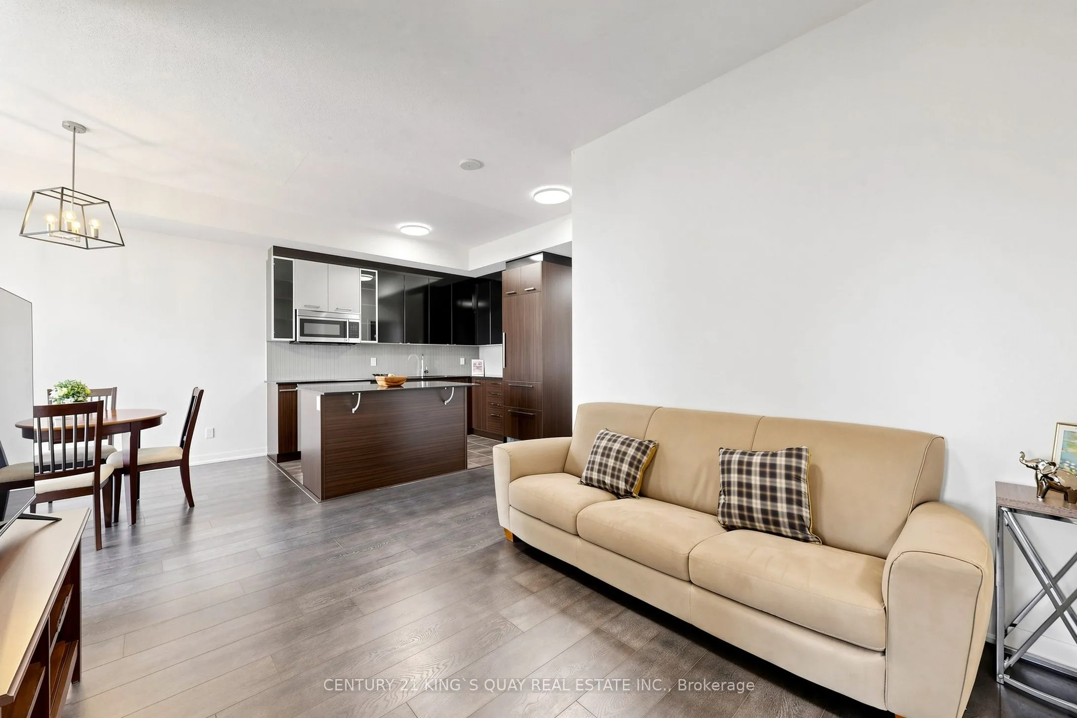 5168 Yonge Street #LPH101