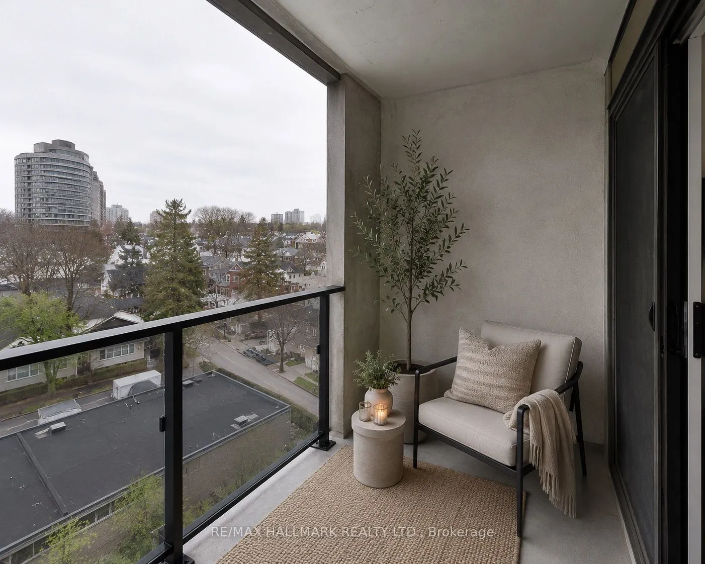 5 Soudan Avenue #707