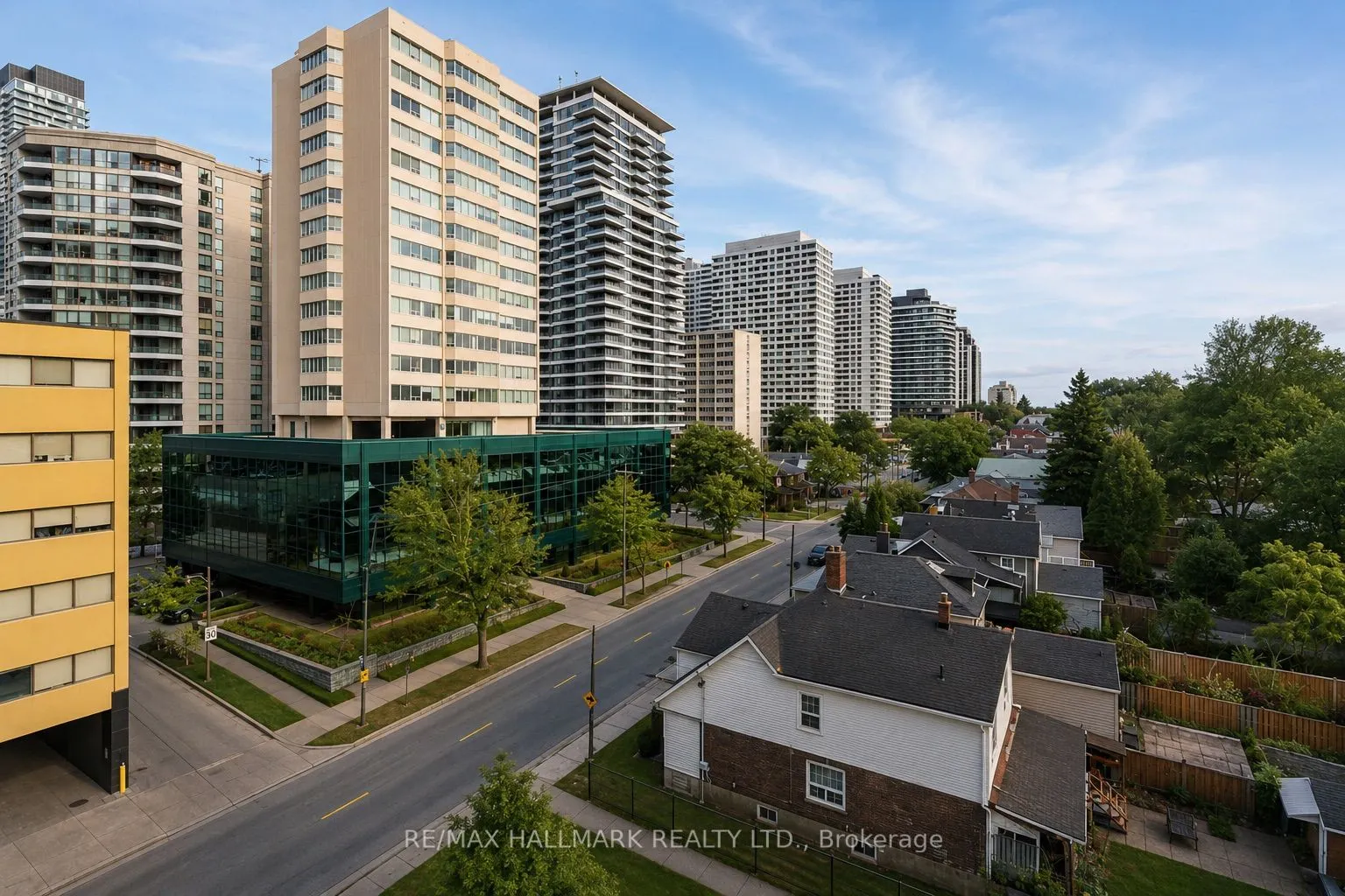 5 Soudan Avenue #707