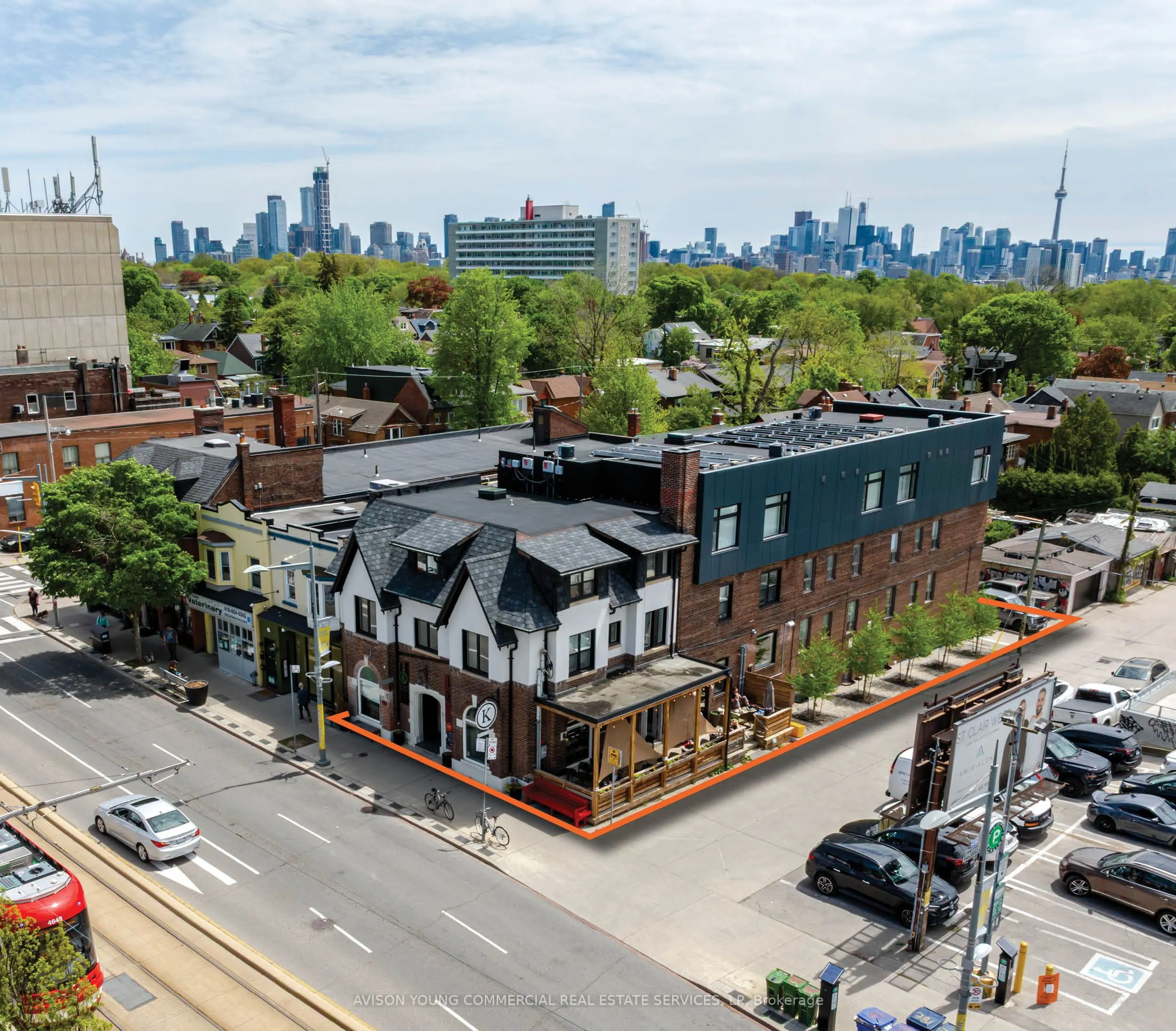 781 St. Clair Avenue W