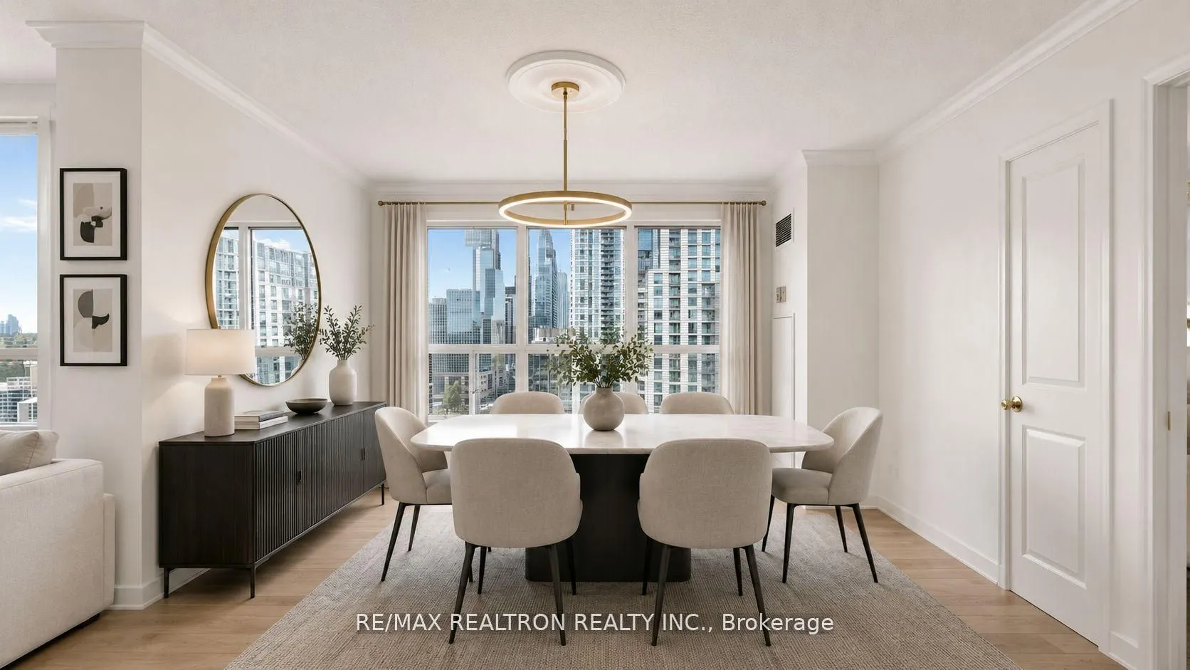 18 Hollywood Avenue #1707