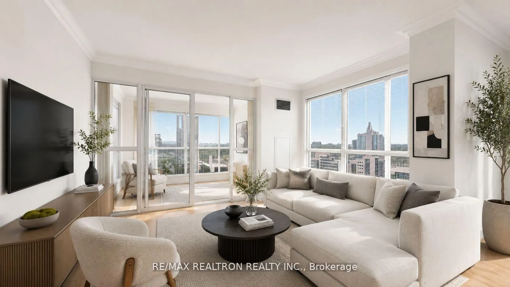 18 Hollywood Avenue #1707