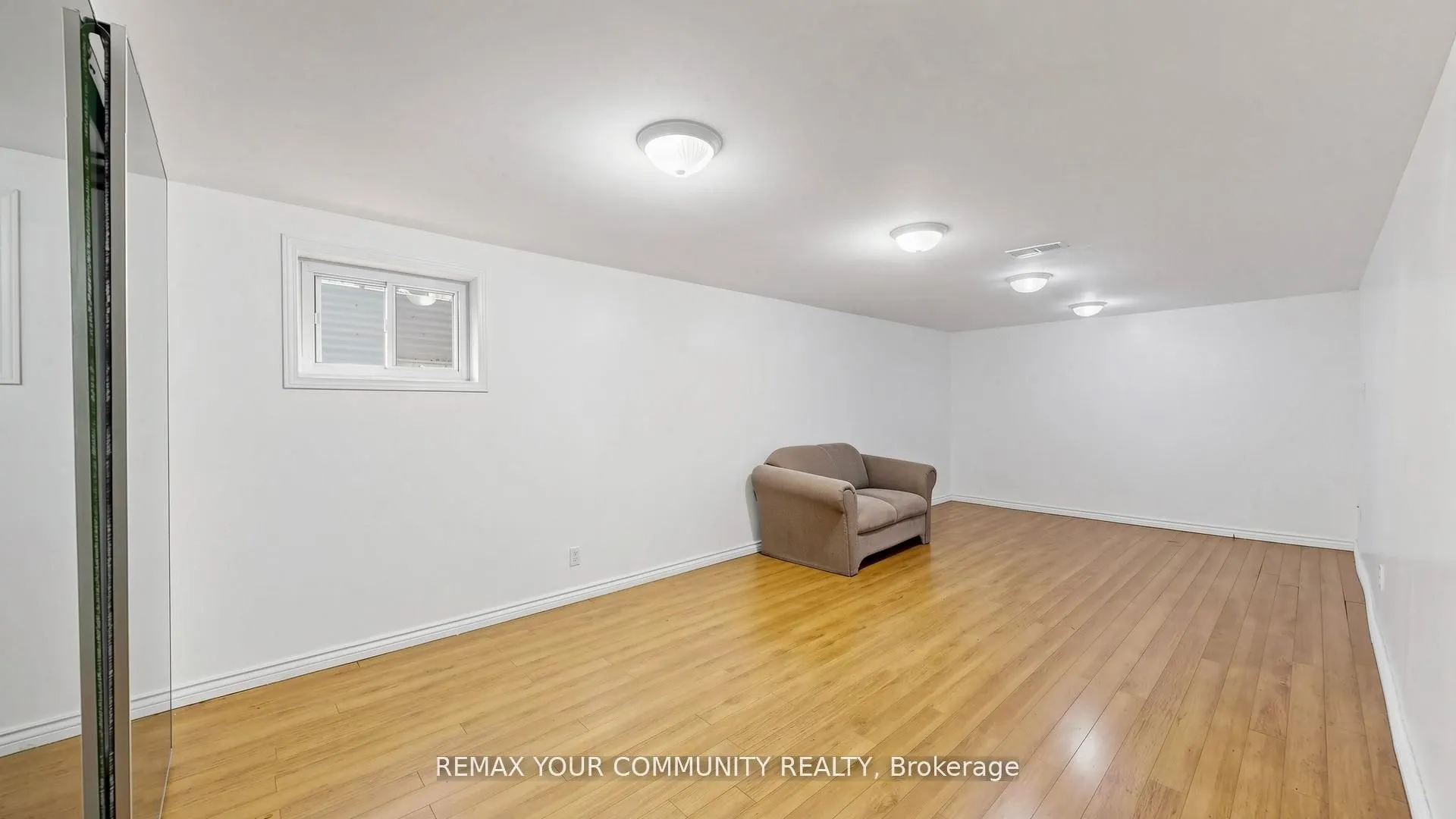 23 Lesgay Crescent