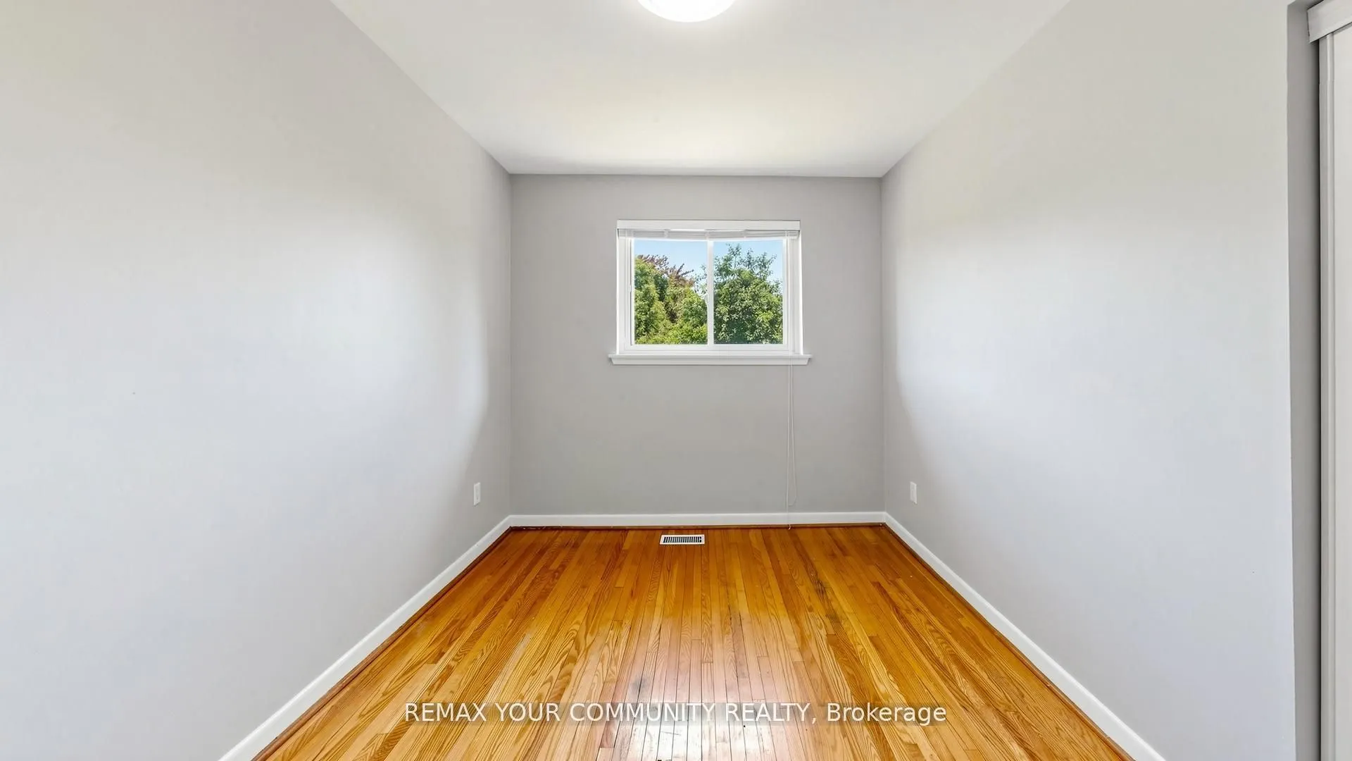 23 Lesgay Crescent