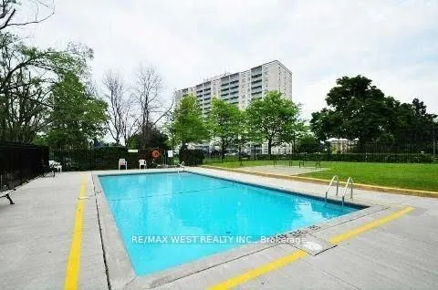130 Neptune Drive #202
