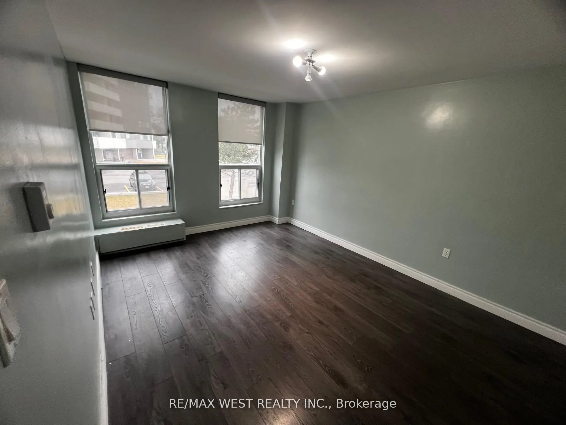 130 Neptune Drive #202