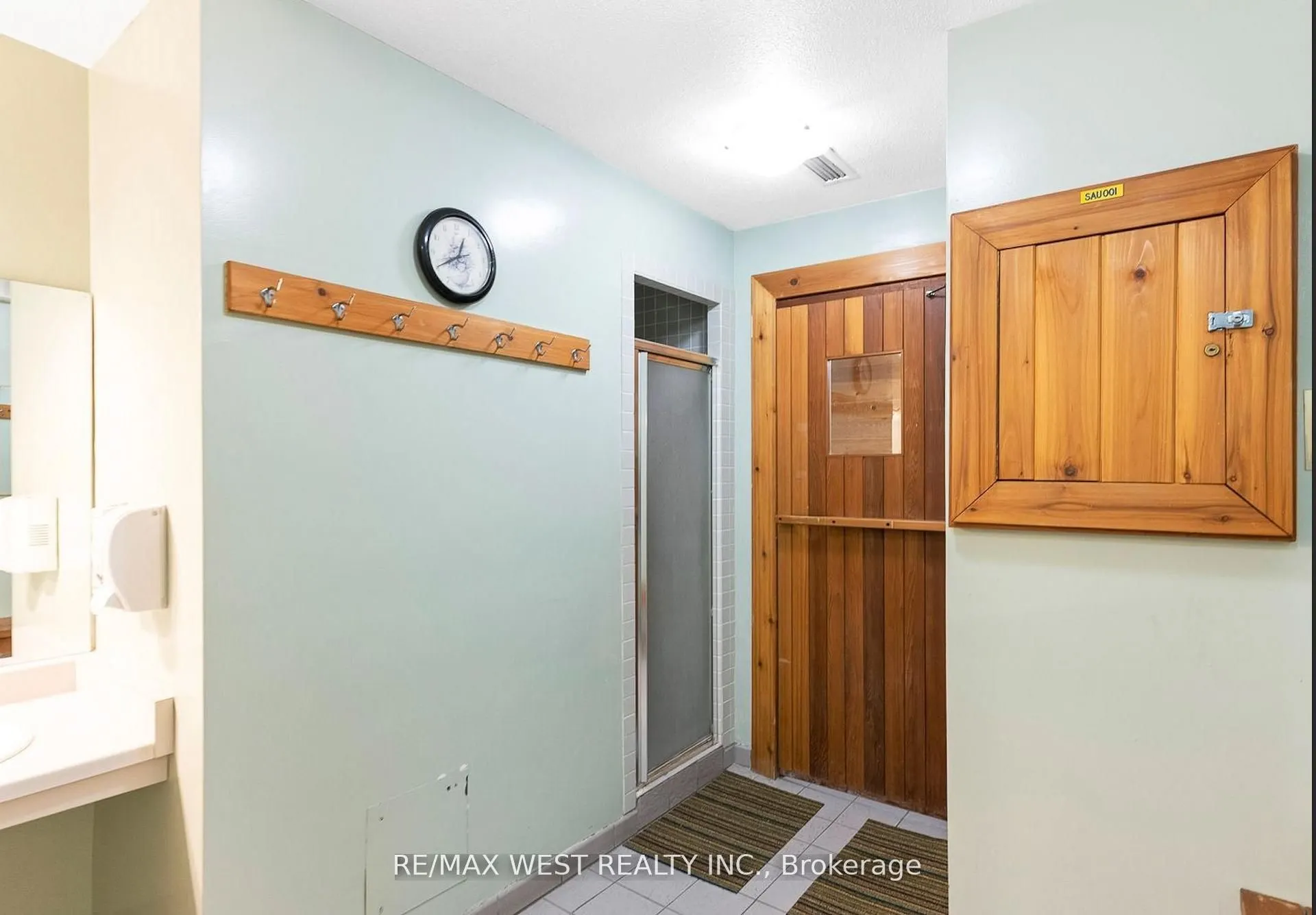 130 Neptune Drive #202