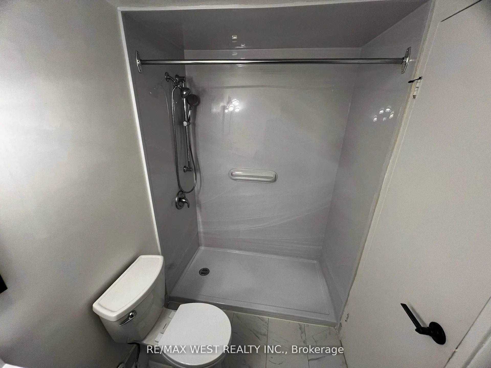 130 Neptune Drive #202