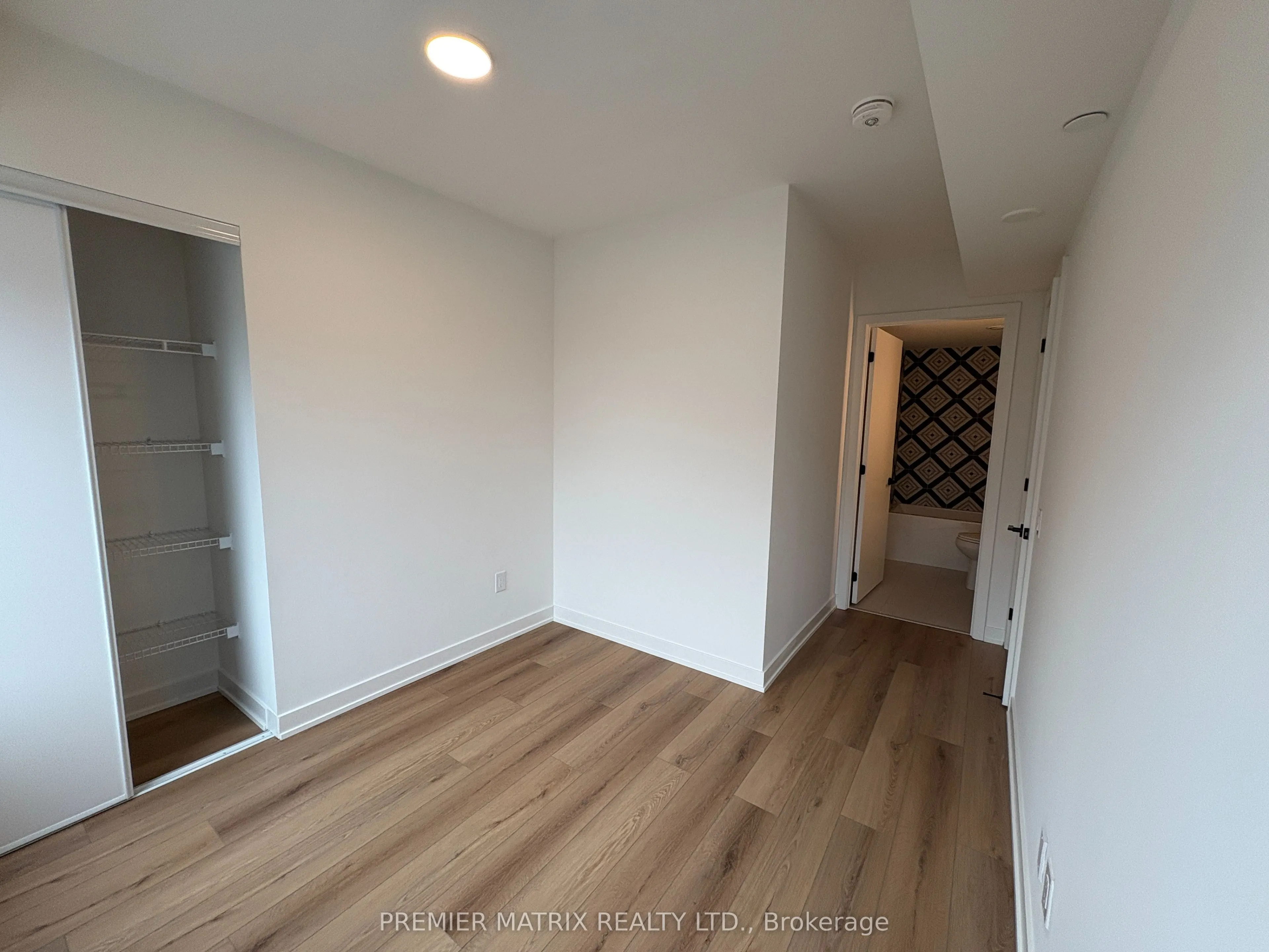 5 Lakeview Avenue #309