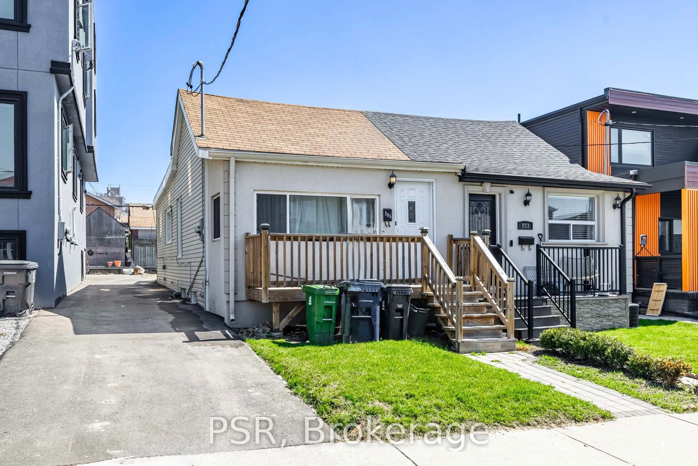 285 Robina Avenue
