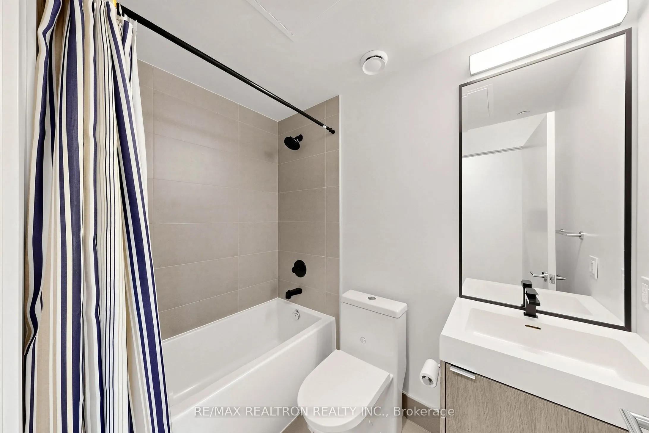 250 Lawrence Avenue W #701