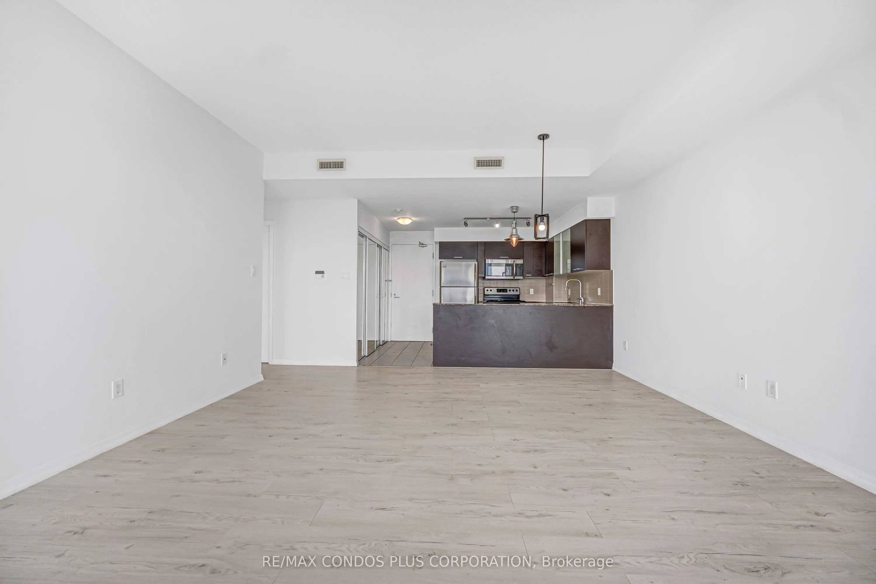 38 Grenville Street #4404