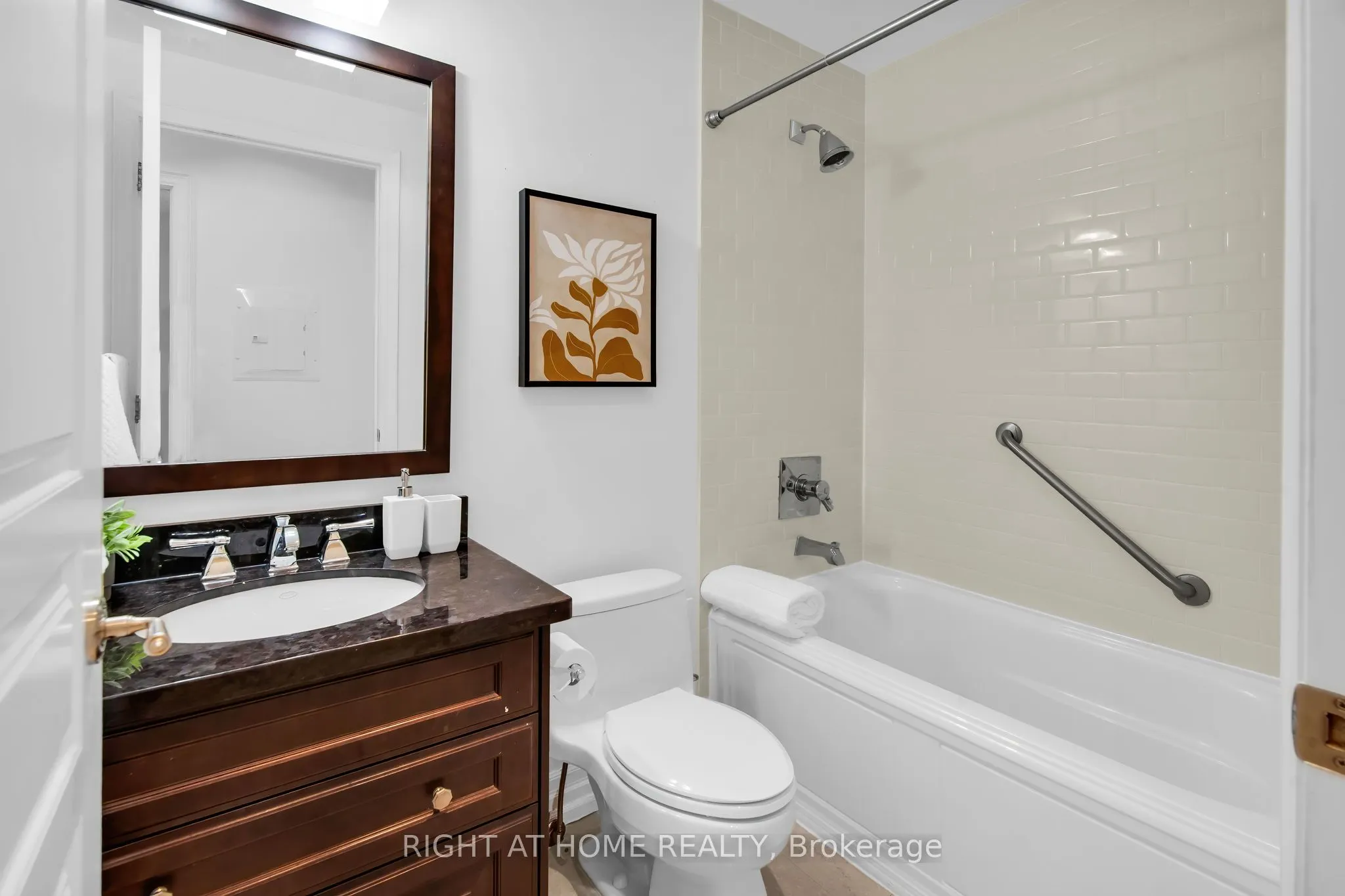 20 Burkebrook Place #306