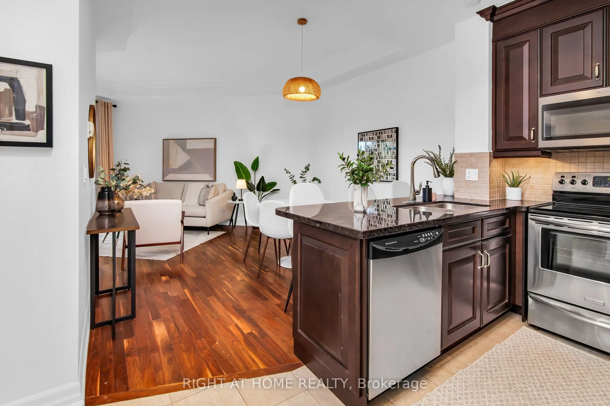 20 Burkebrook Place #306