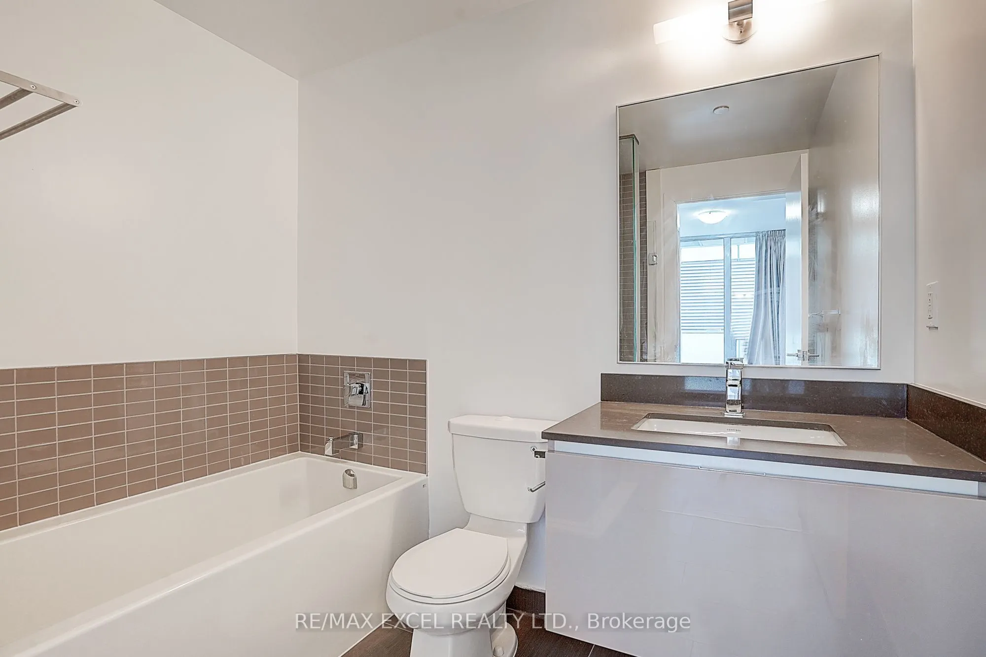 200 Bloor Street W #2201