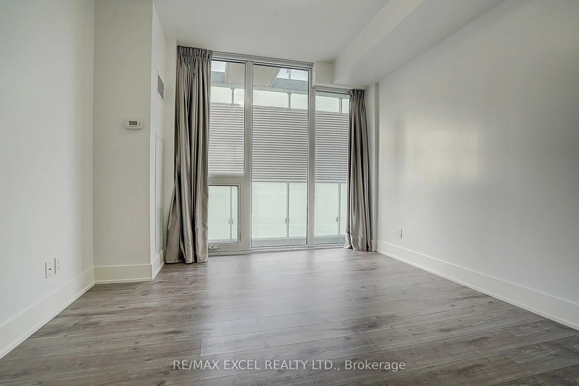 200 Bloor Street W #2201