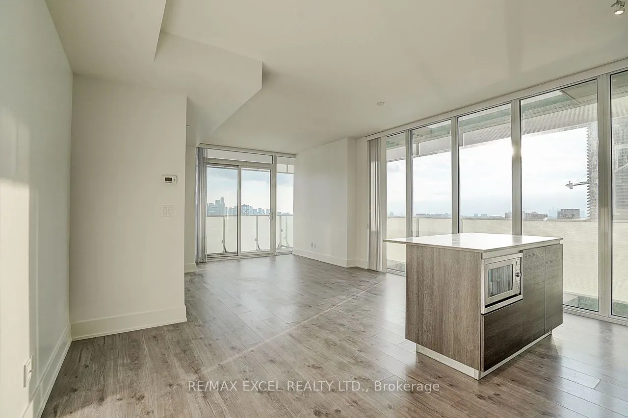200 Bloor Street W #2201