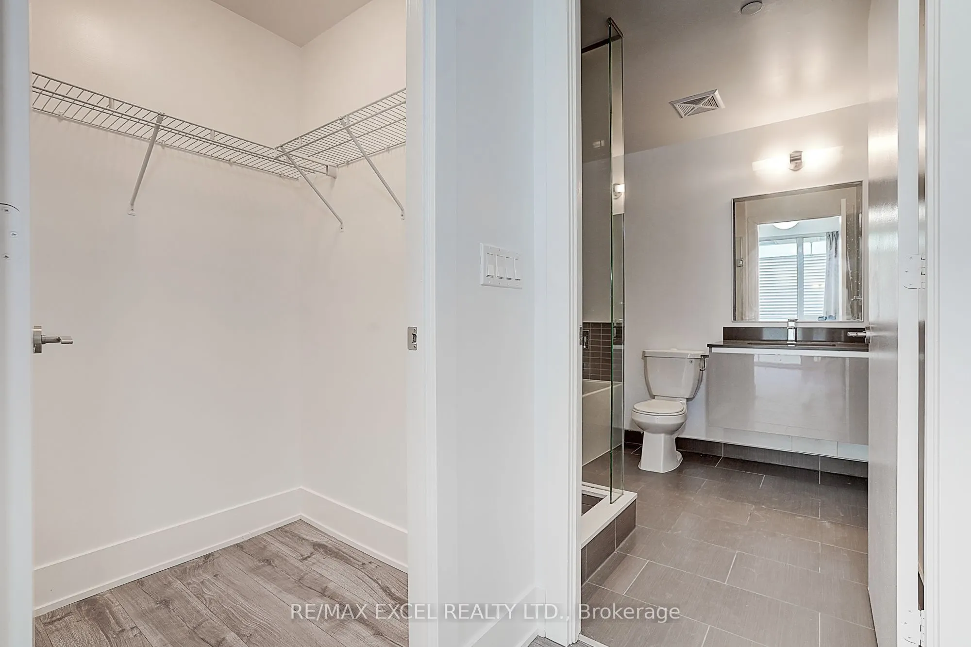 200 Bloor Street W #2201