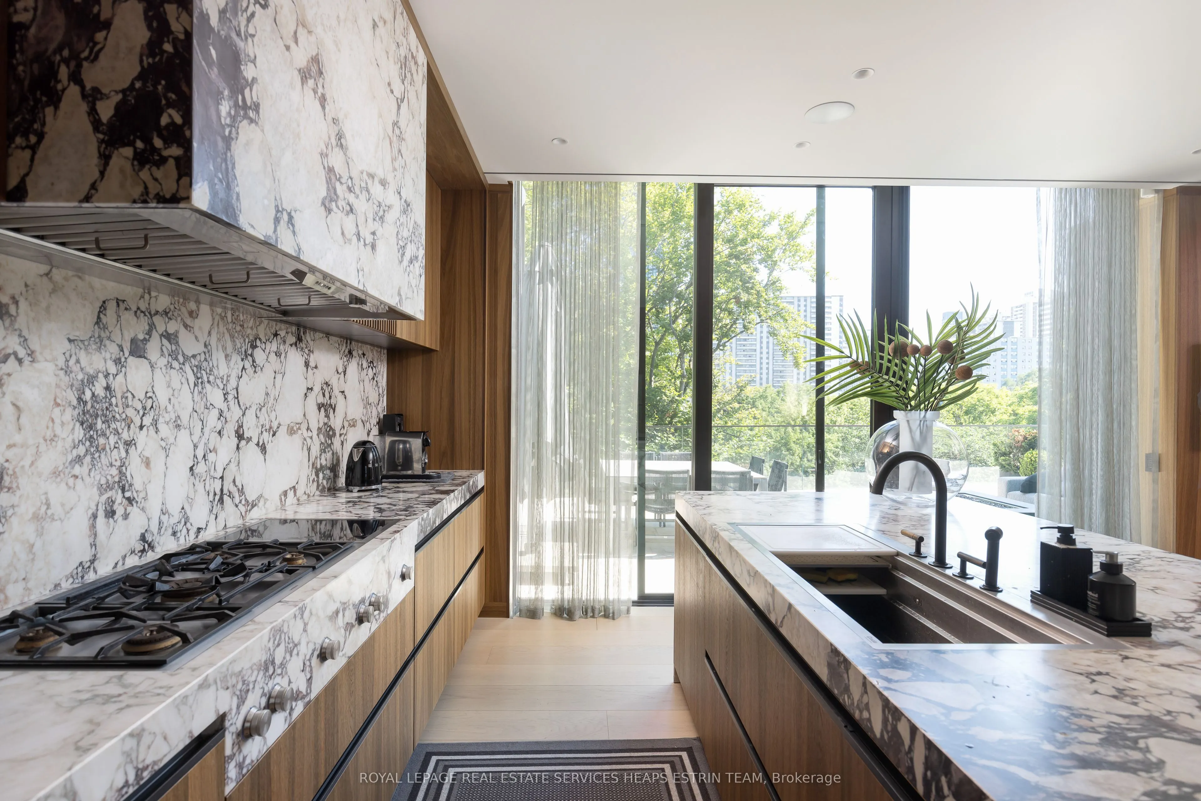 7 Dale Avenue #PH1