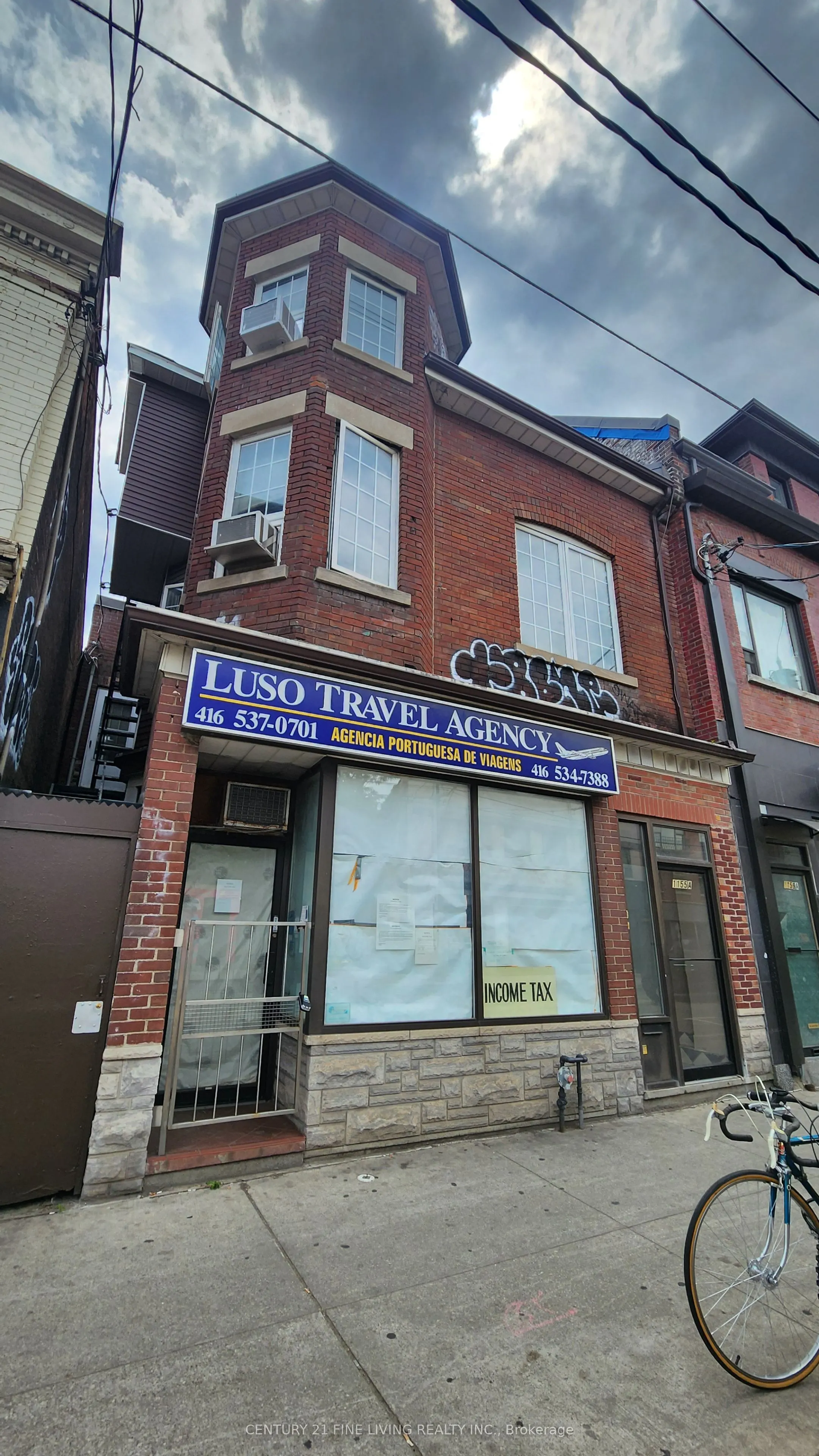 1155 Dundas Street W #Main